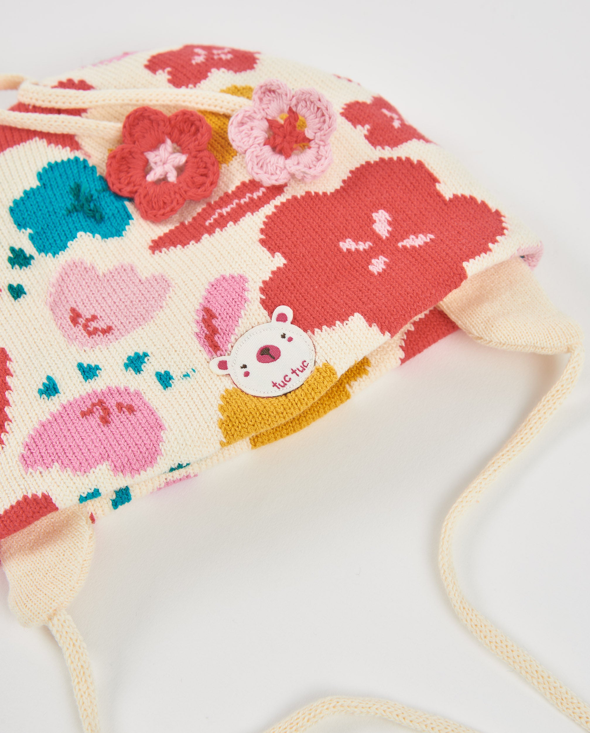 Gorro de bebé de tricot con estampado floral