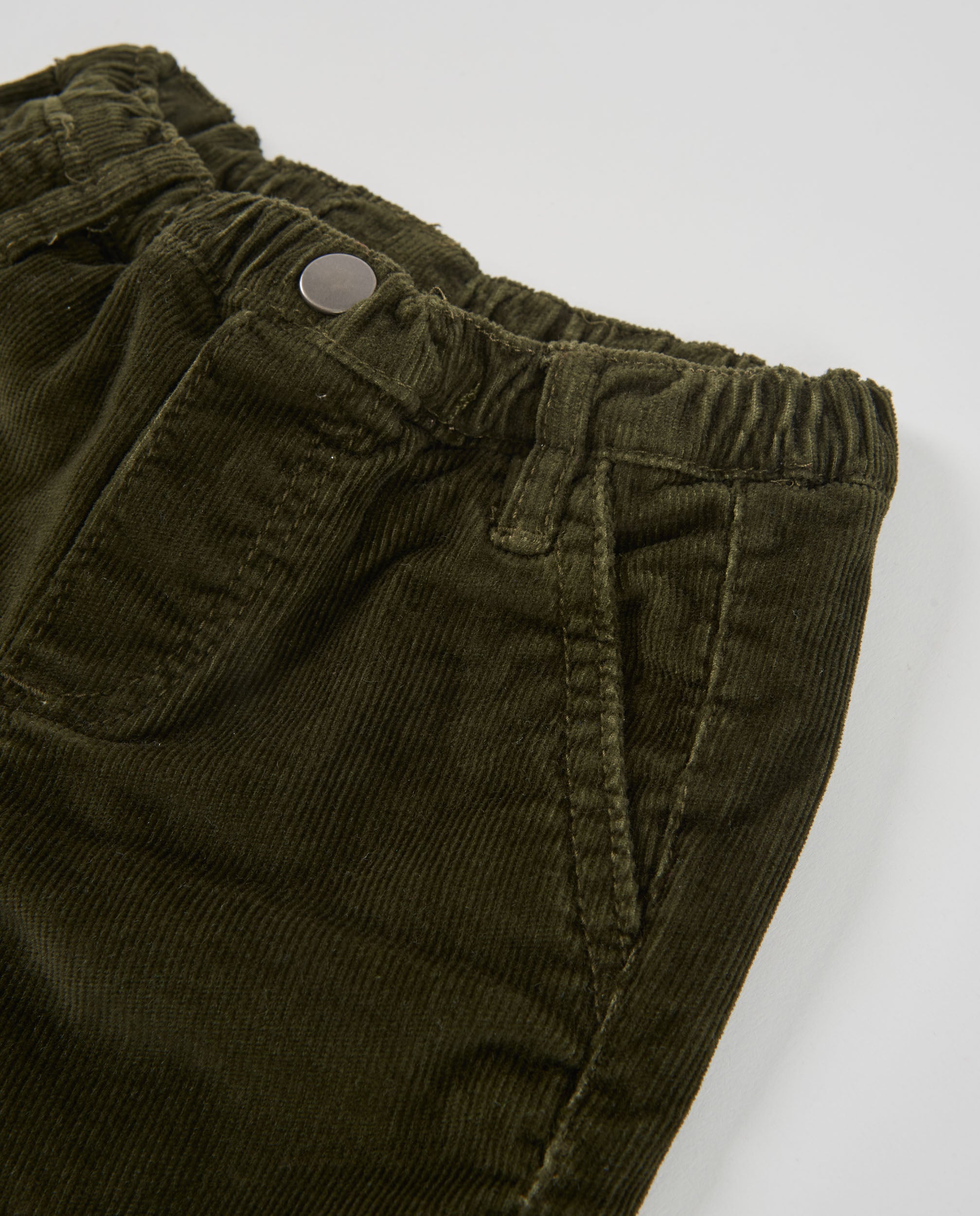 Pantalón de niño de pana con cinturilla ajustable