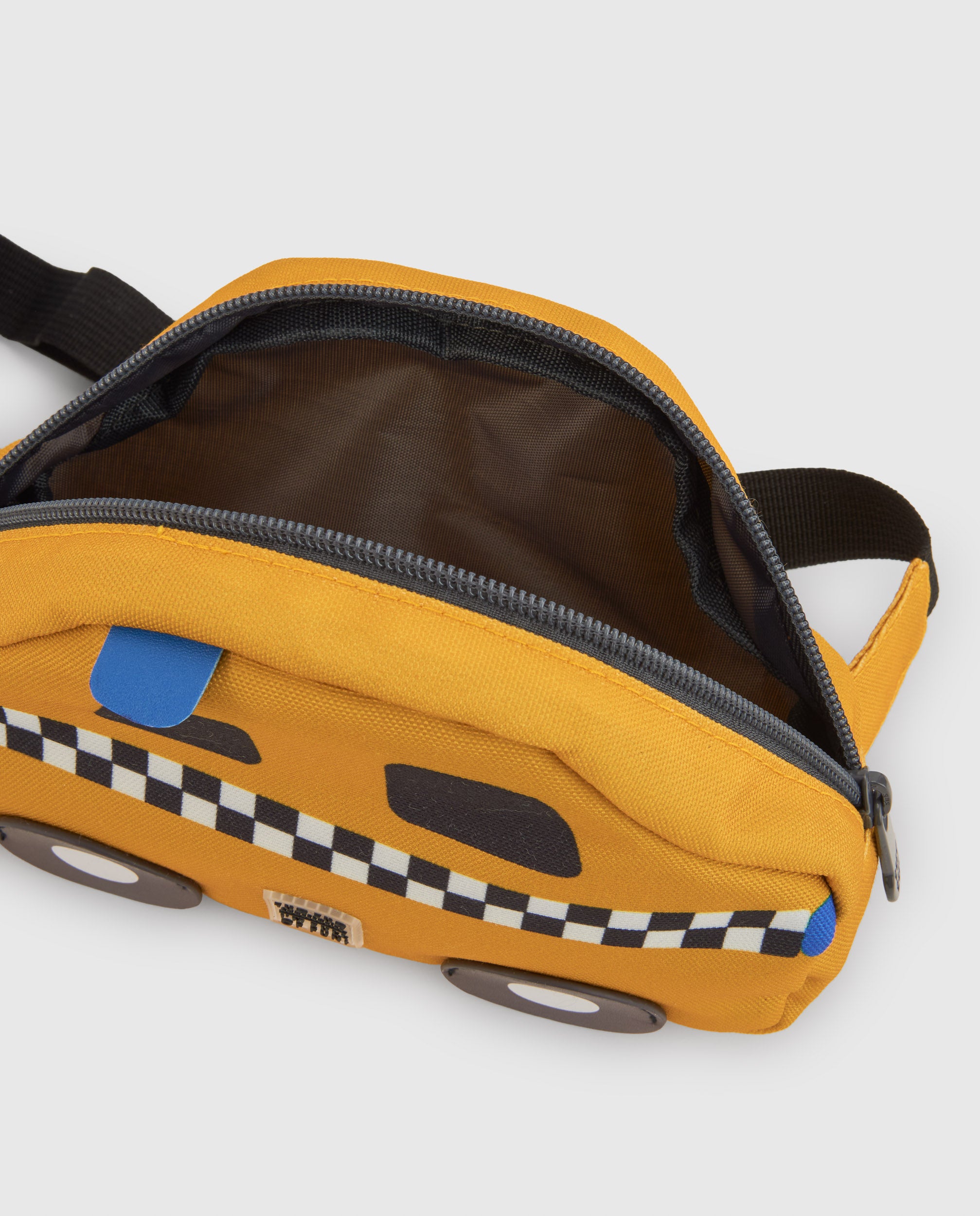 Bandolera de niño con diseño de taxi y apliques divertidos