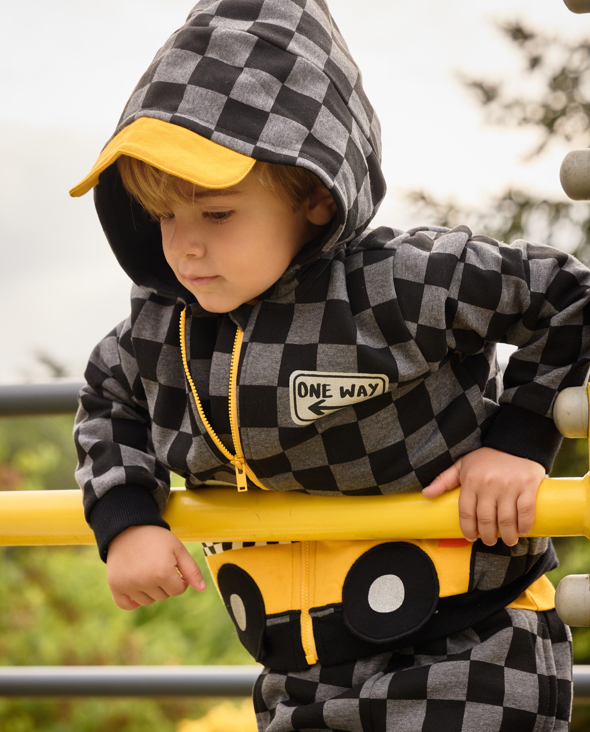 Sudadera de niño de felpa con diseño cuadros en contraste