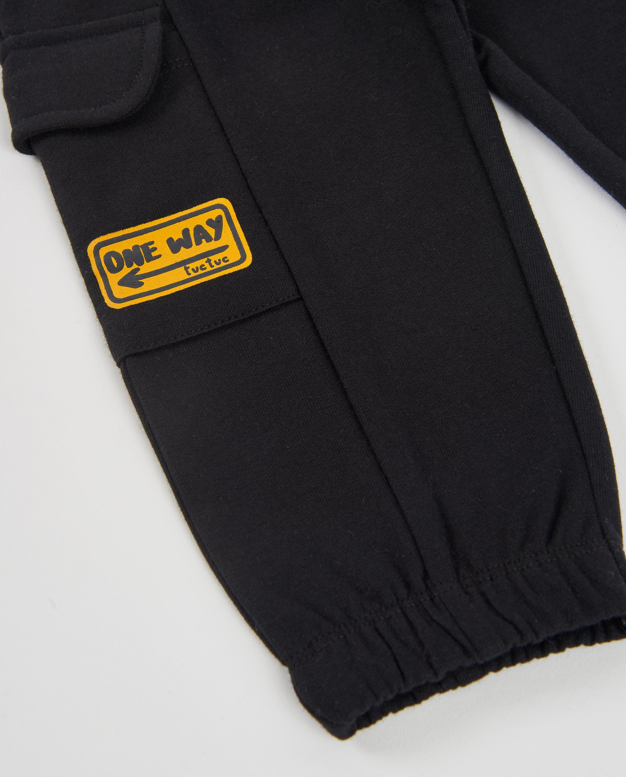 Pantalón de niño de felpa con bolsillos laterales