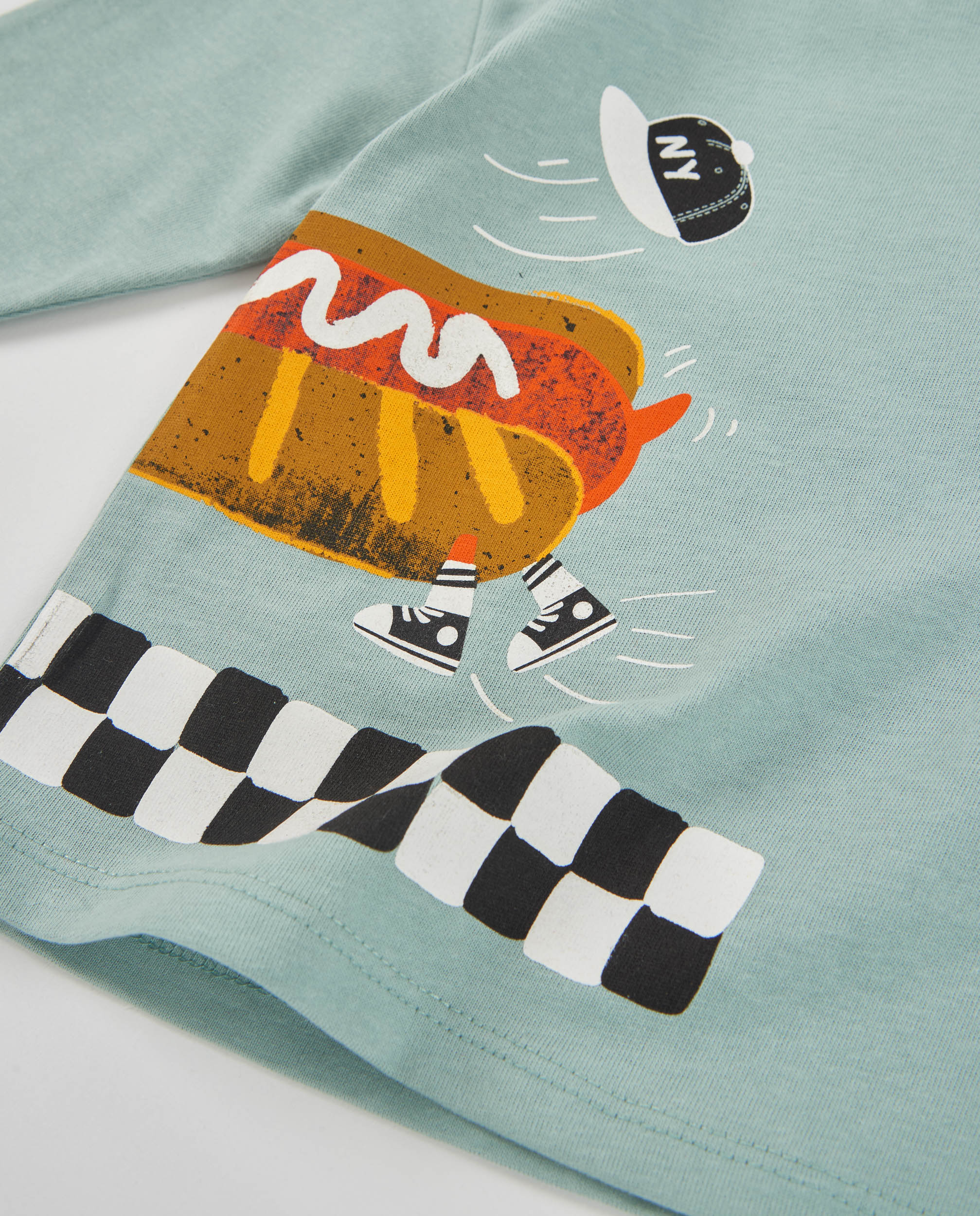 Camiseta de niño de punto con manga larga y estampado colorido