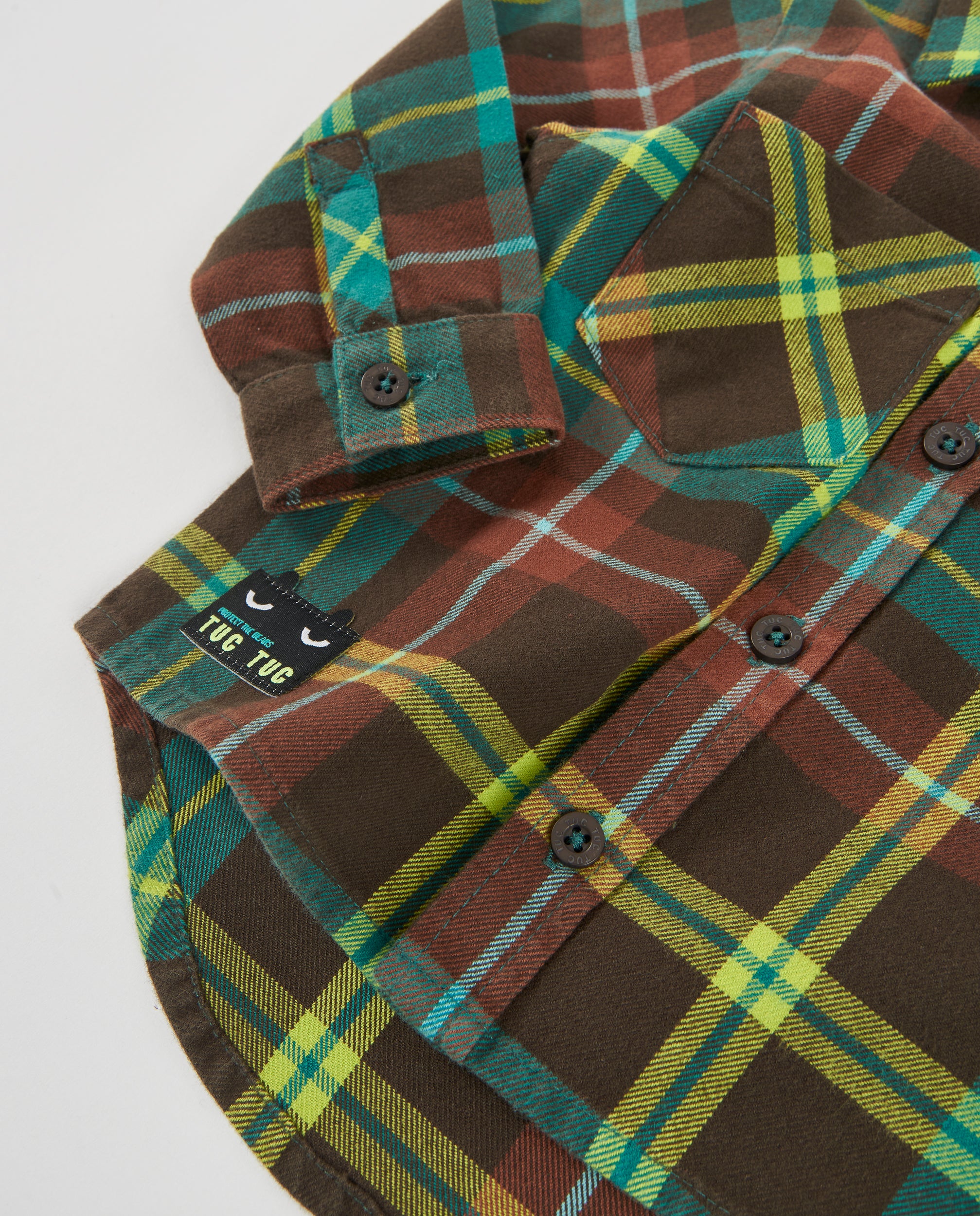 Camisa de niño de tela plana con diseño tartán y bolsillo doble