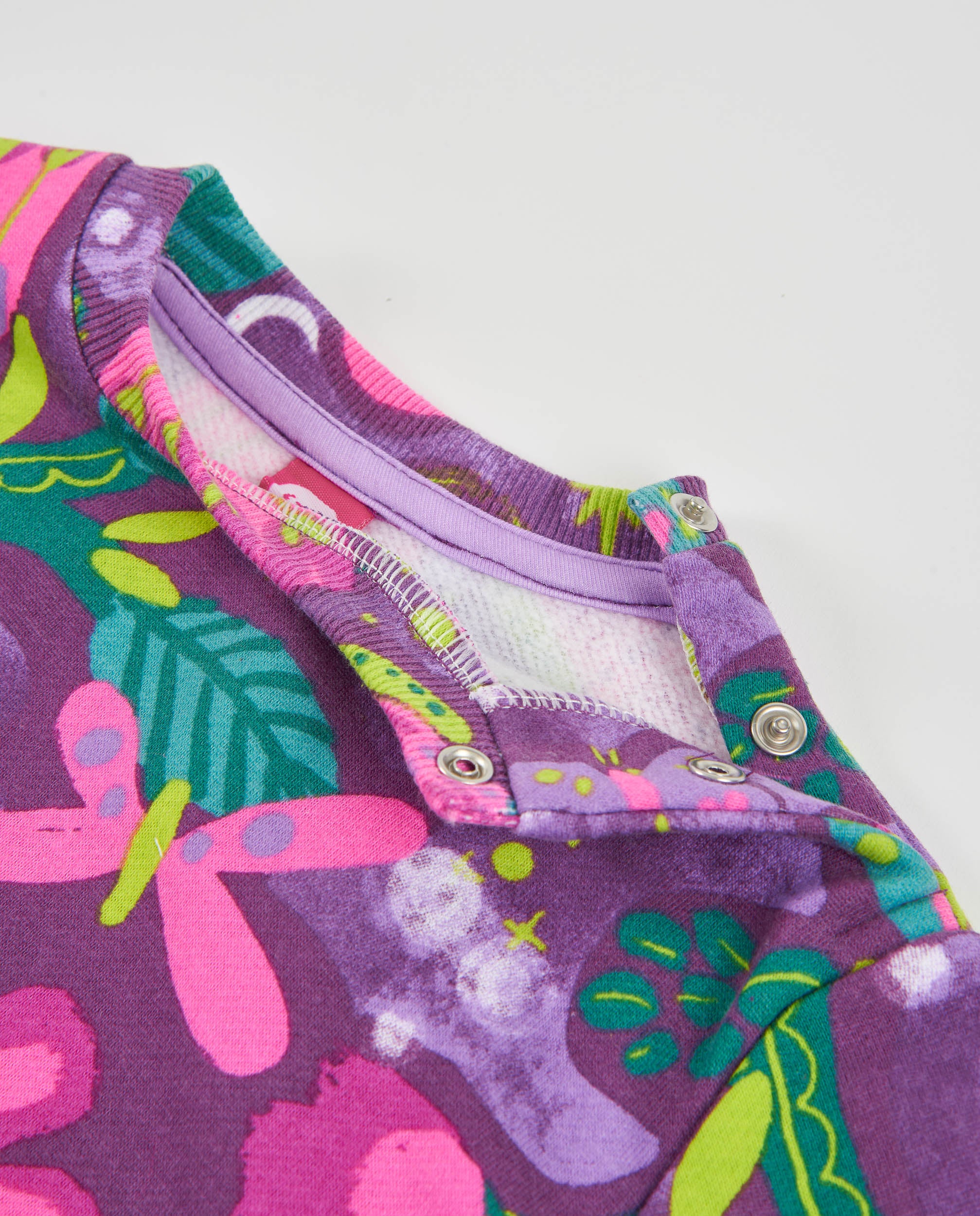 Sudadera de niña de felpa con estampado de mariposas y cuello redondo