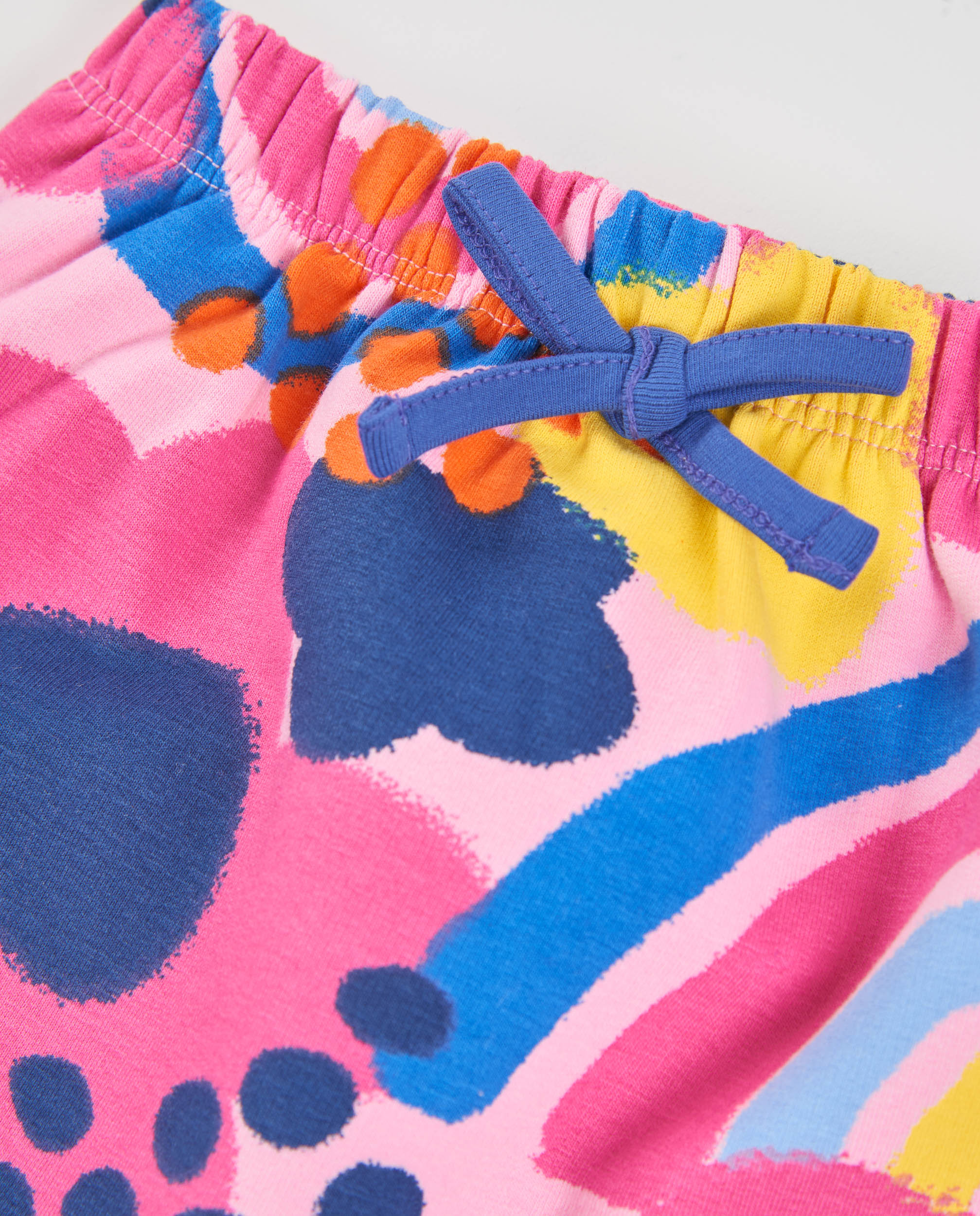 Falda de niña de felpa con estampado abstracto y lazada en la cintura