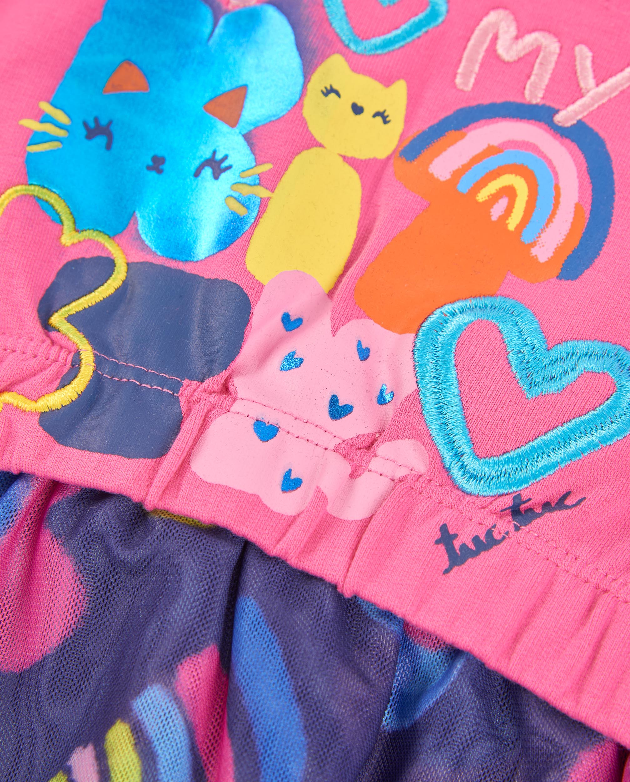 Vestido de niña de felpa con estampado divertido y colores en contraste