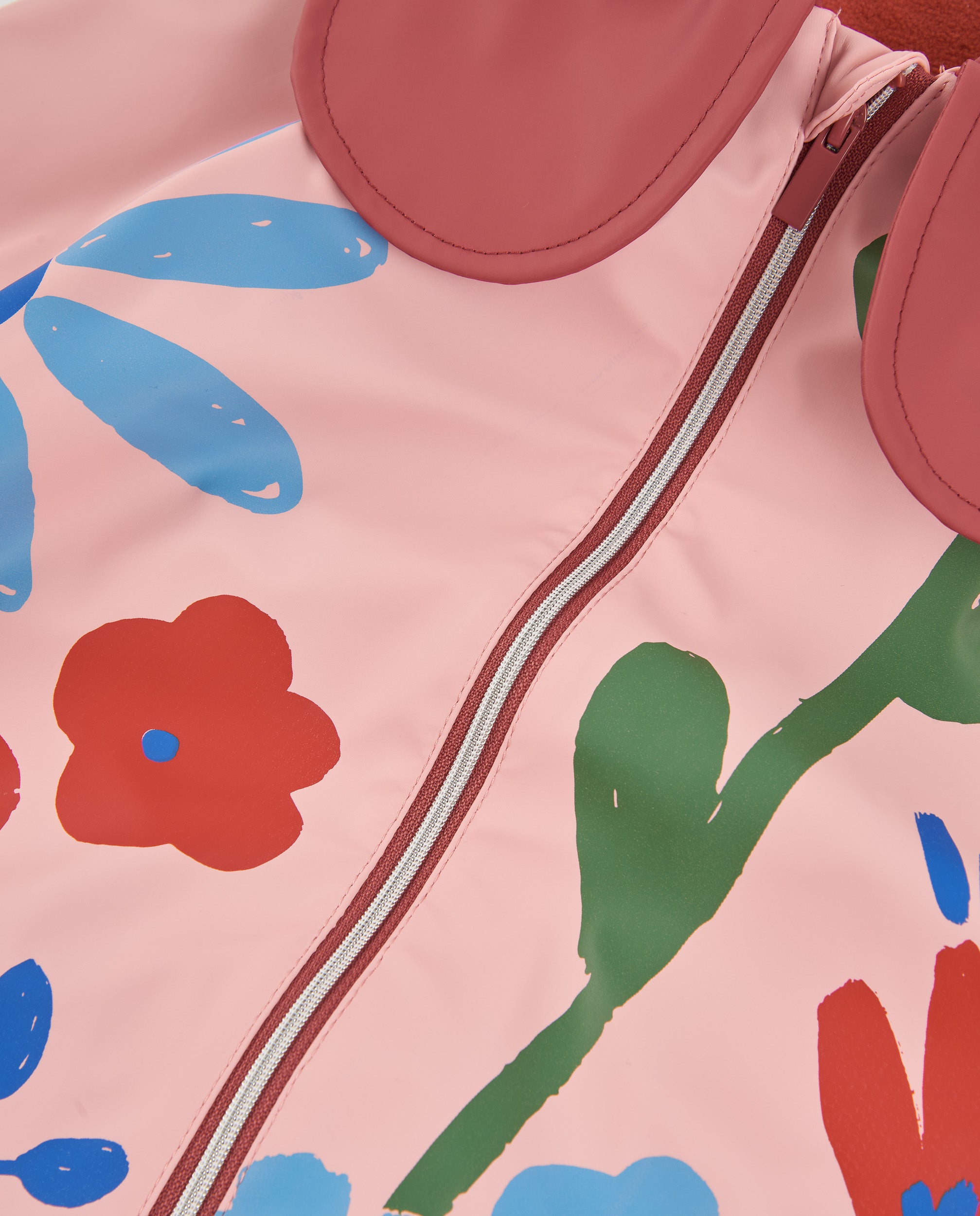 Chubasquero de niña con capucha y estampado floral