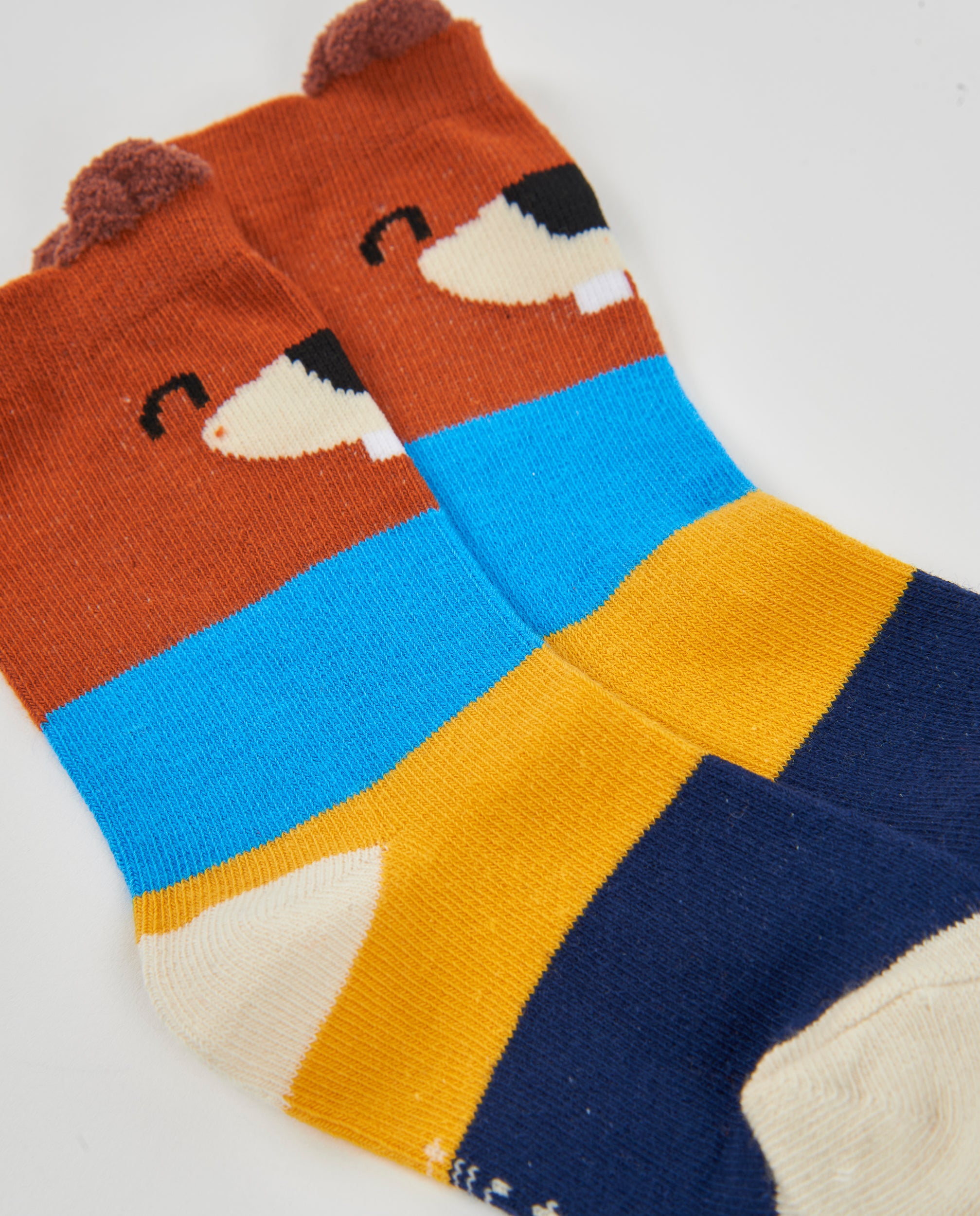 Set de calcetines de niño con estampados divertidos y colores vivos