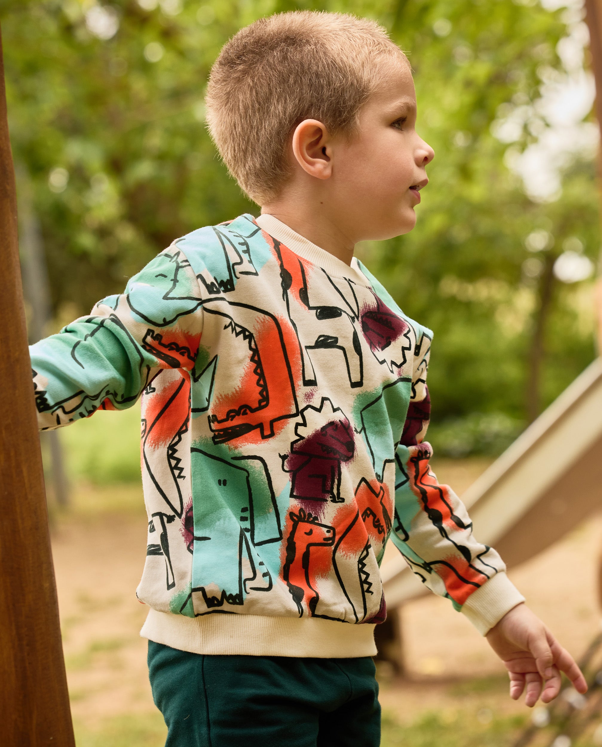 Sudadera de niño de felpa con animales de la sabana y tacto suave