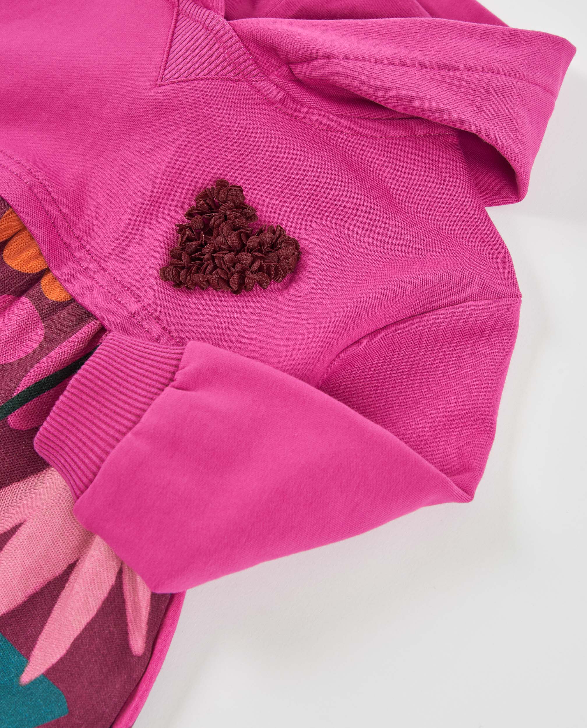 Vestido de niña de tela plana con capucha y estampado floral