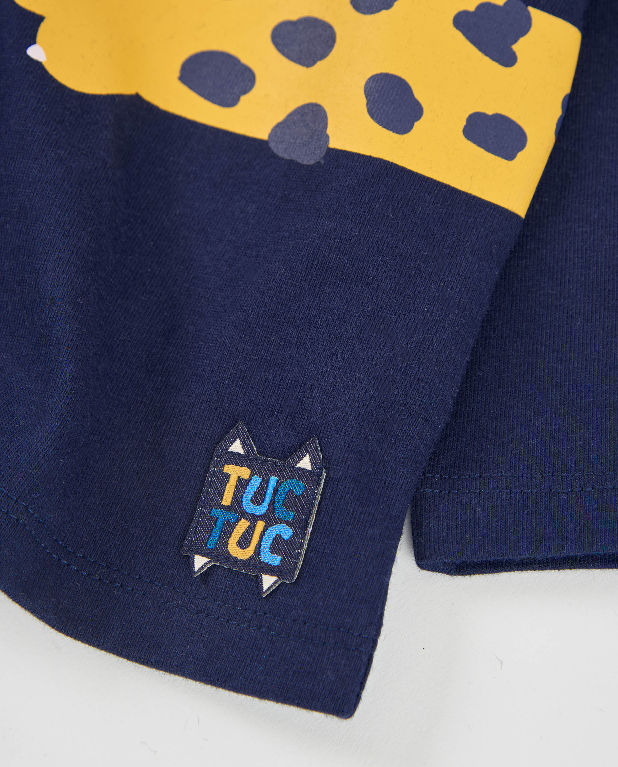Camiseta de niño de punto con manga larga y estampado original