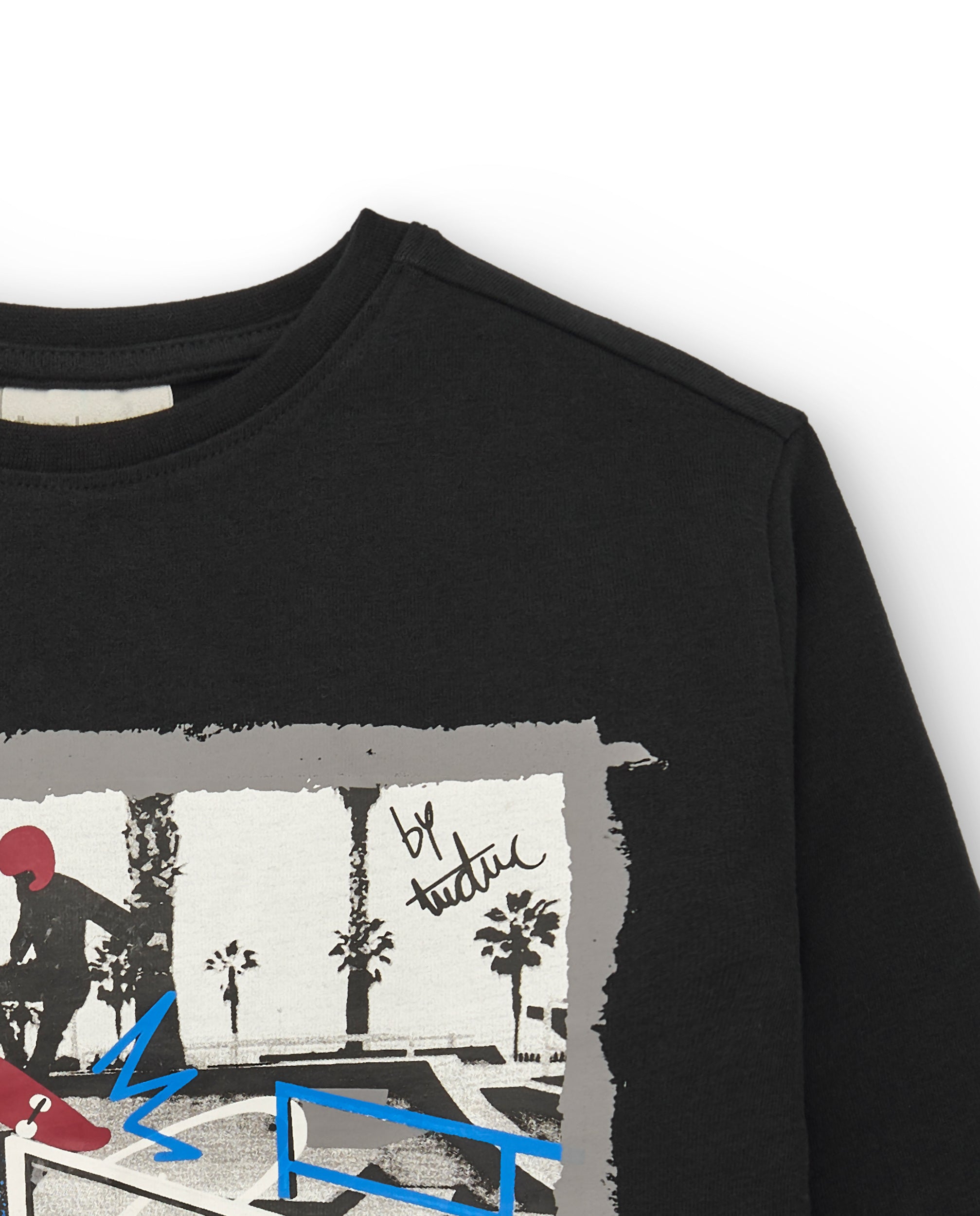Camiseta de manga larga para niño en negro con estampado