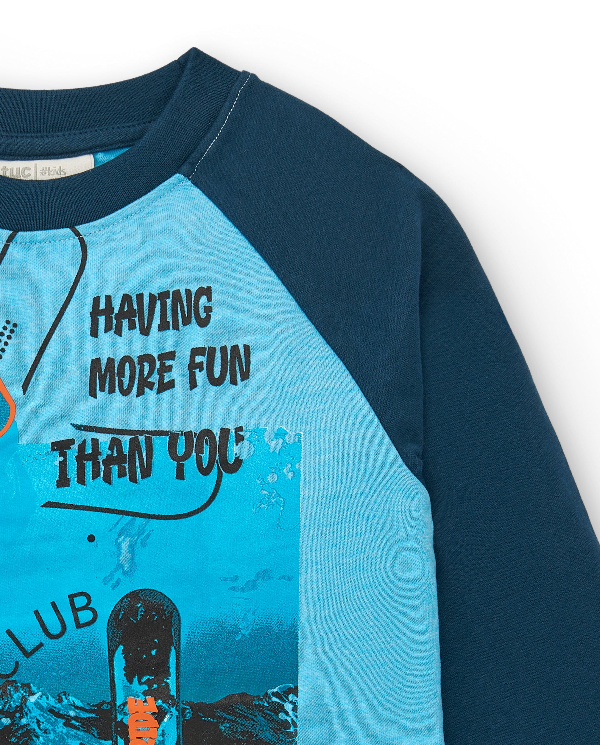 Camiseta niño de manga larga en azul con estampado gráfico
