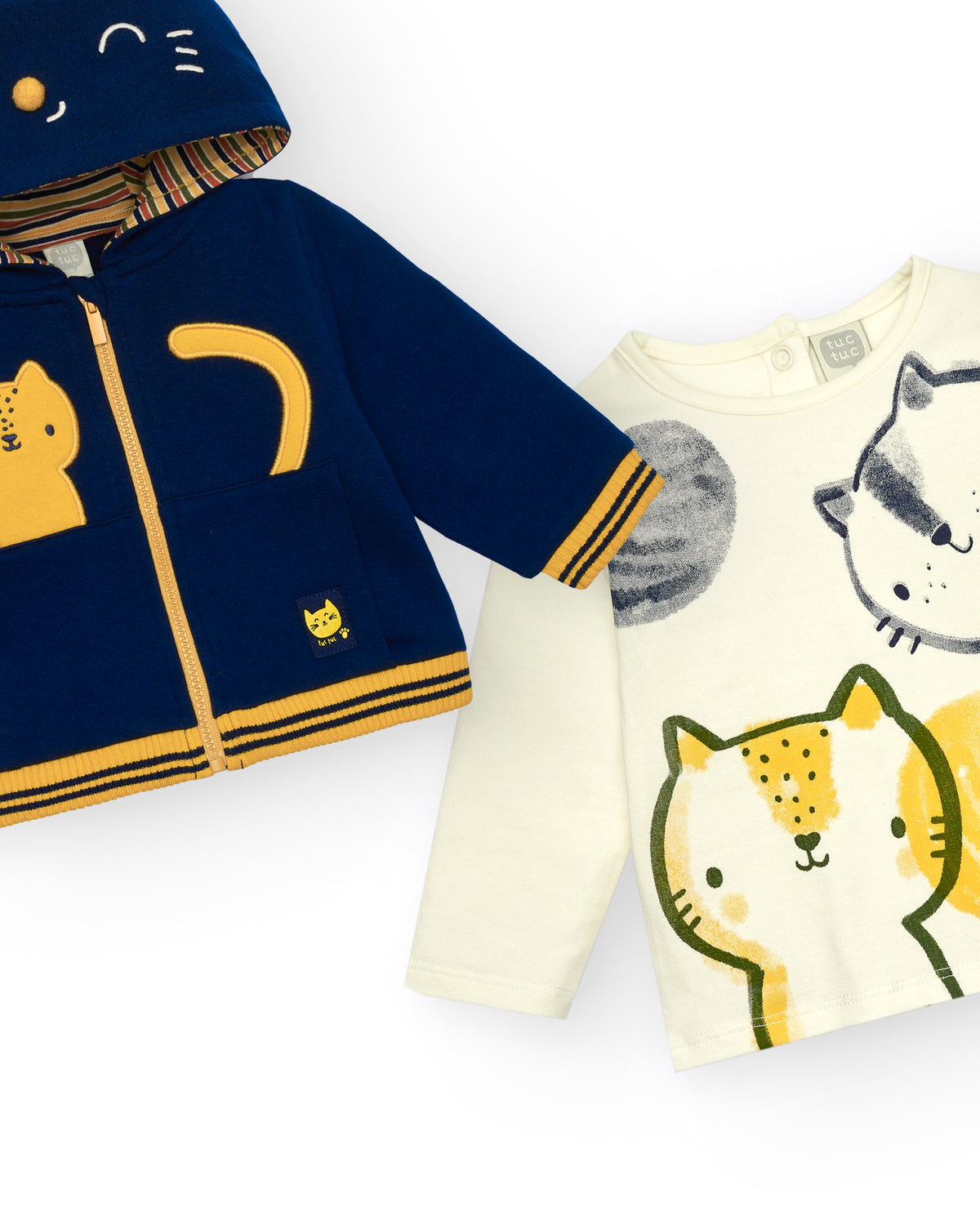 Conjunto de tres piezas para niño en azul marino con capucha y