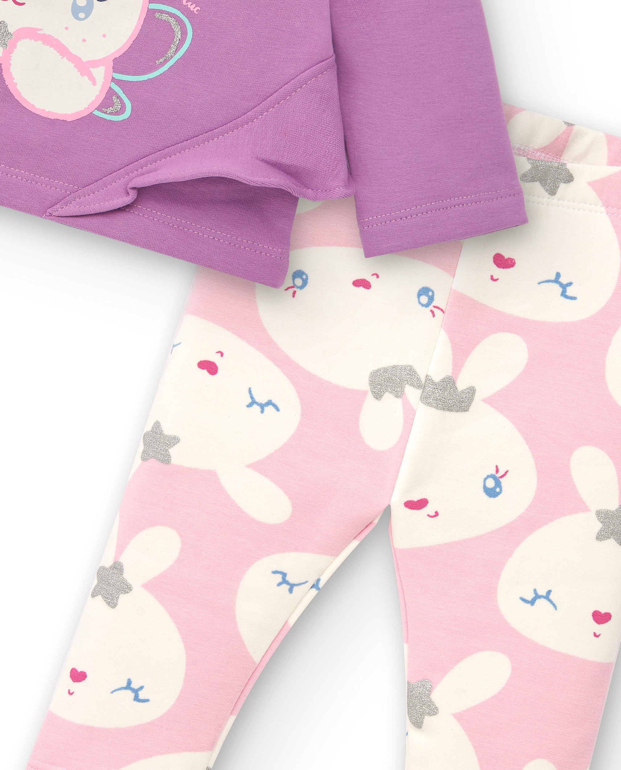 Conjunto para niña en lila con diseño de conejito colección