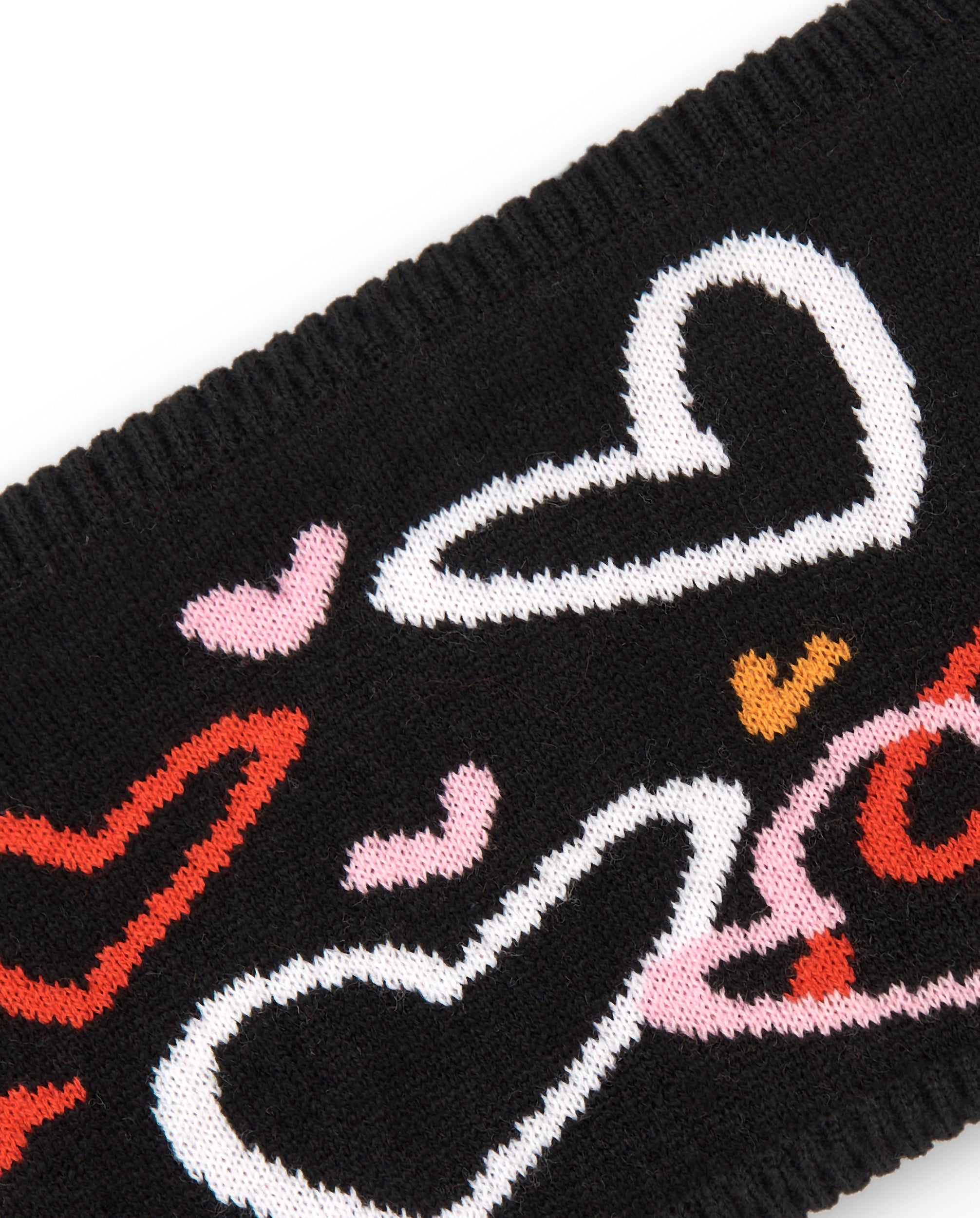 Braga cuello niña en negro con estampado de corazones colección