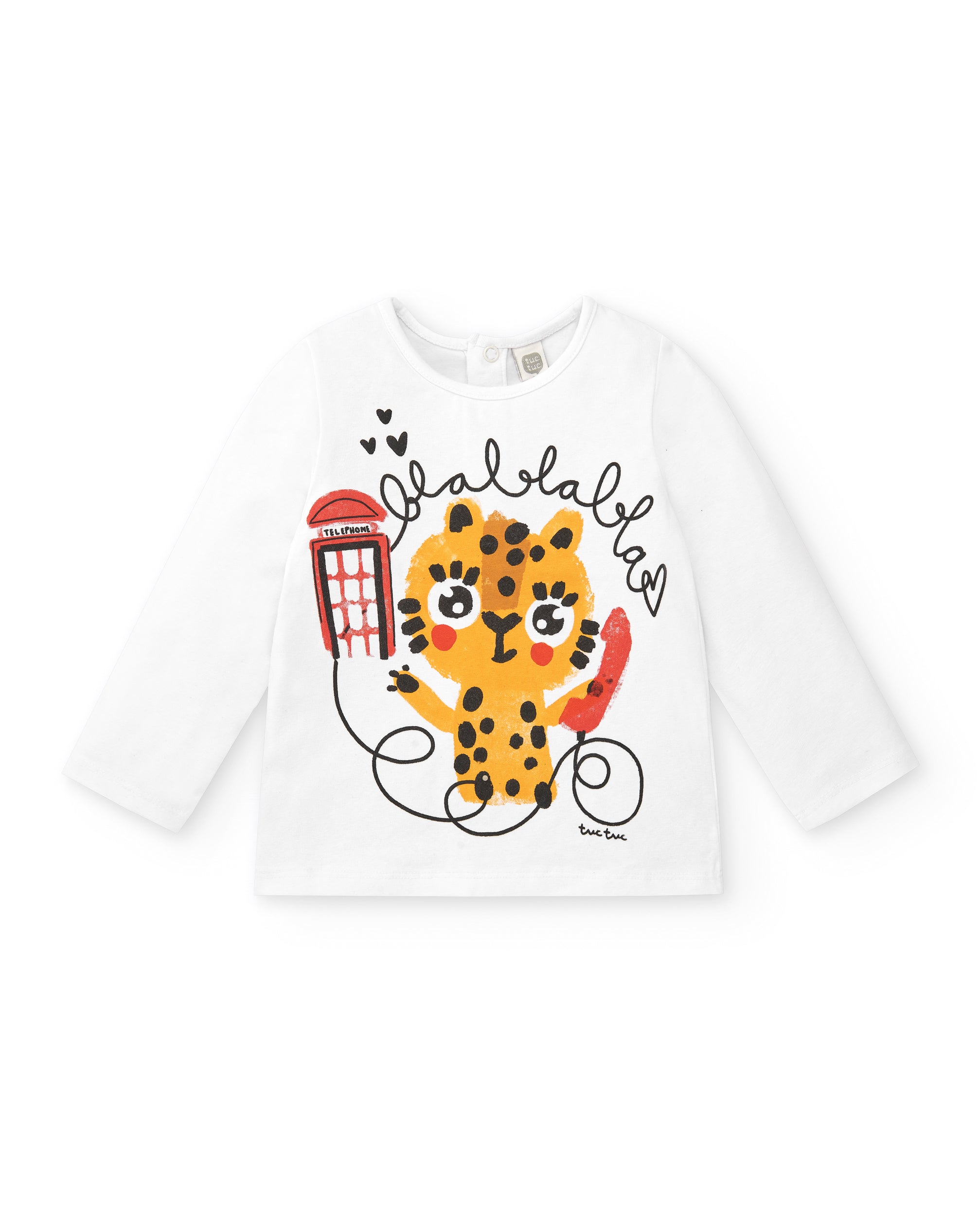 Camiseta blanca con estampado de leopardo y cabina telefónica