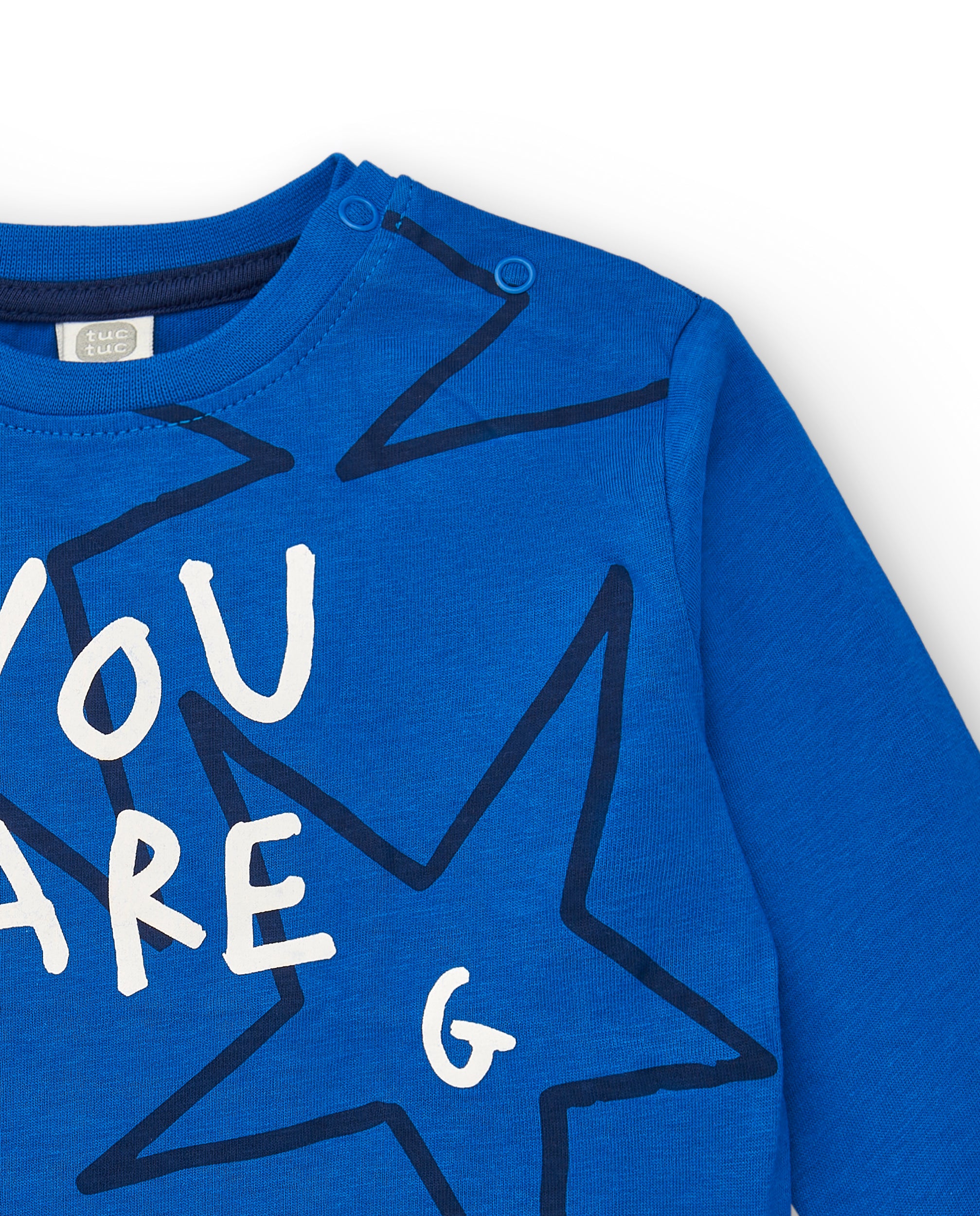 Camiseta punto niño en azul con estampado de estrellas y
