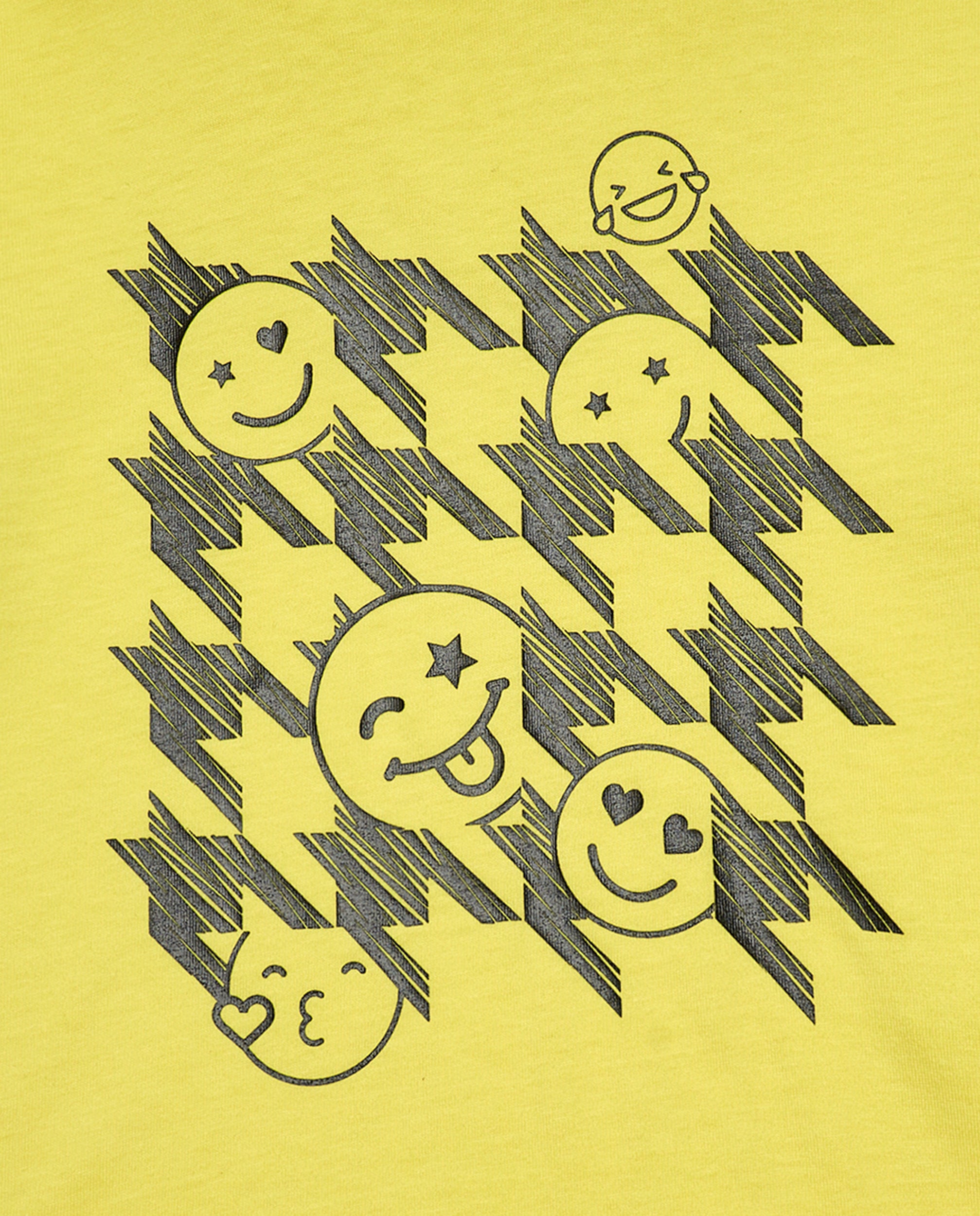 Camiseta amarilla con estampado de emojis y cuadros para niña
