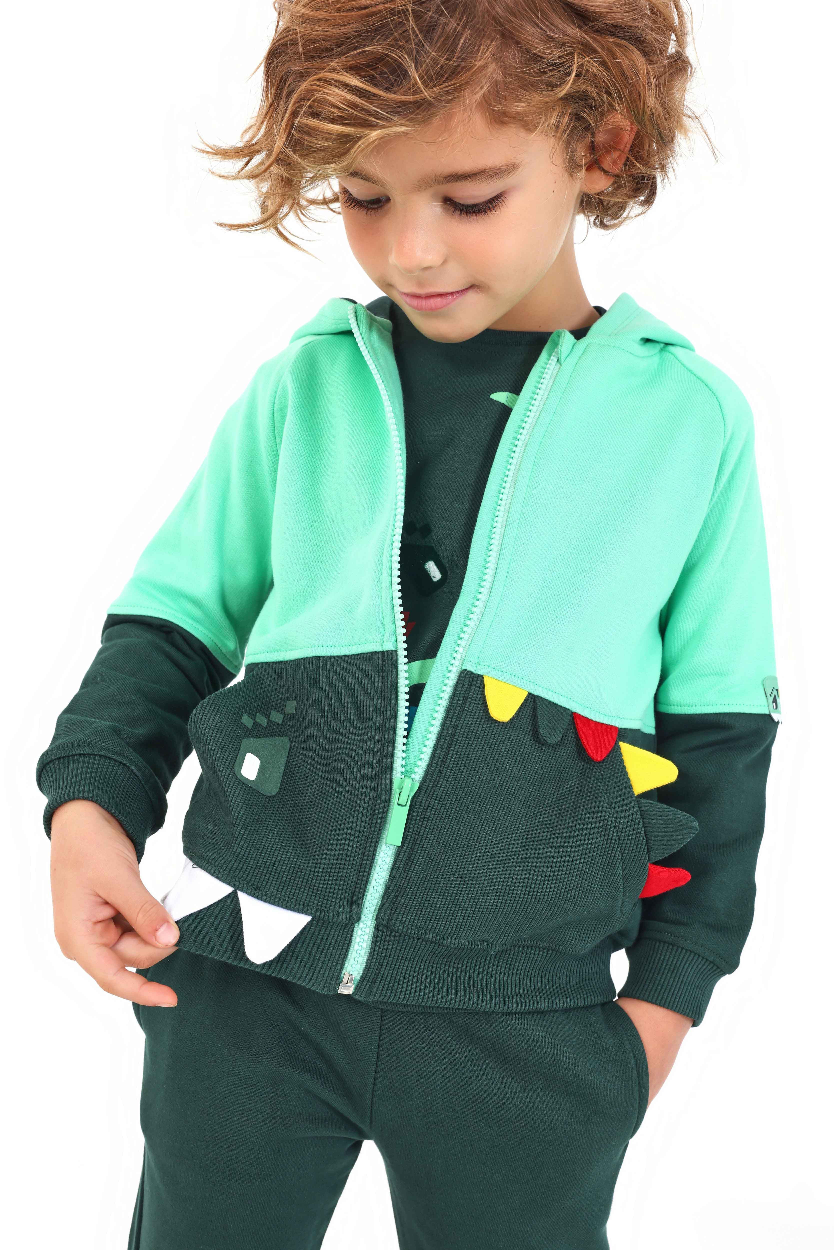 Sudadera con capucha para niño en tonos verdes con diseño de