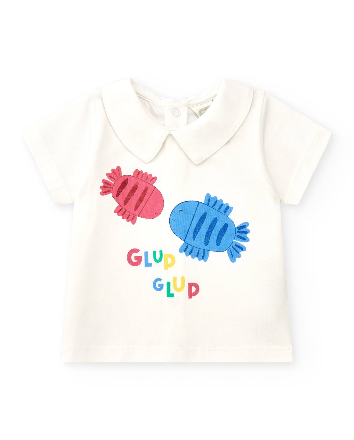 Conjunto para niño con camiseta blanca y shorts