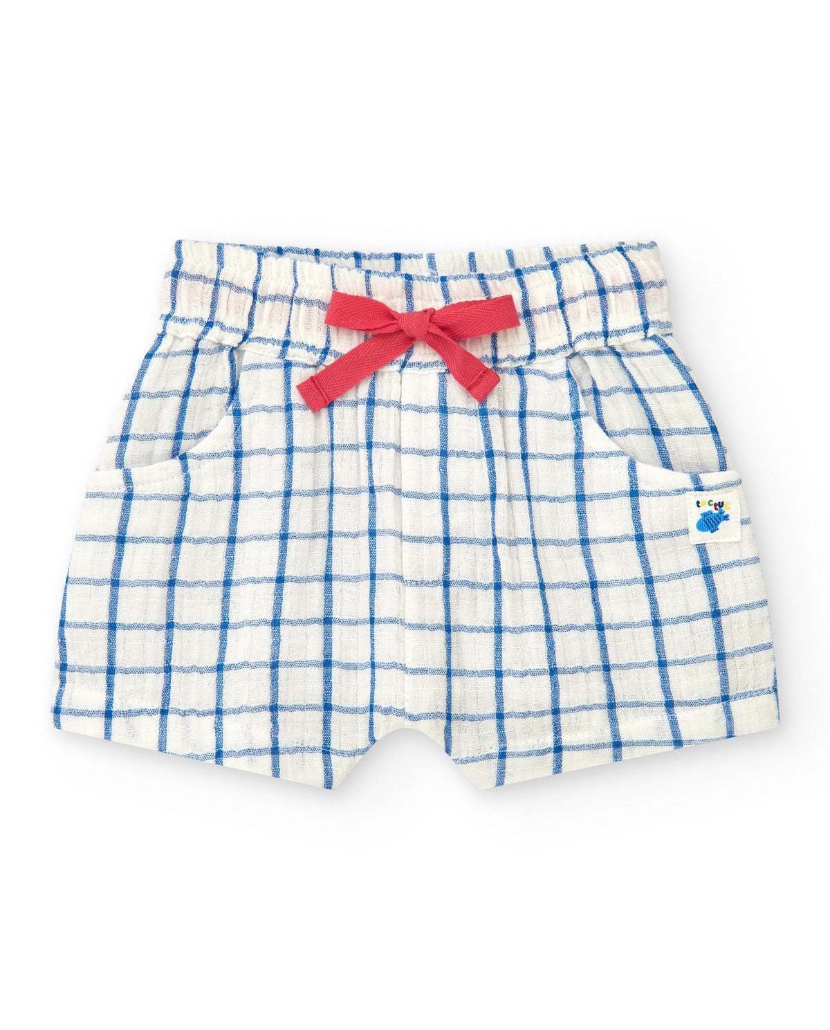 Conjunto para niño con camiseta blanca y shorts