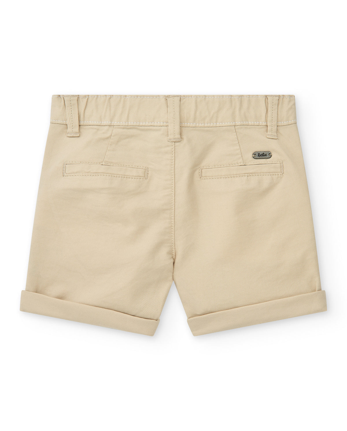 Pantalón corto beige para niño con bolsillos y cierre con botón
