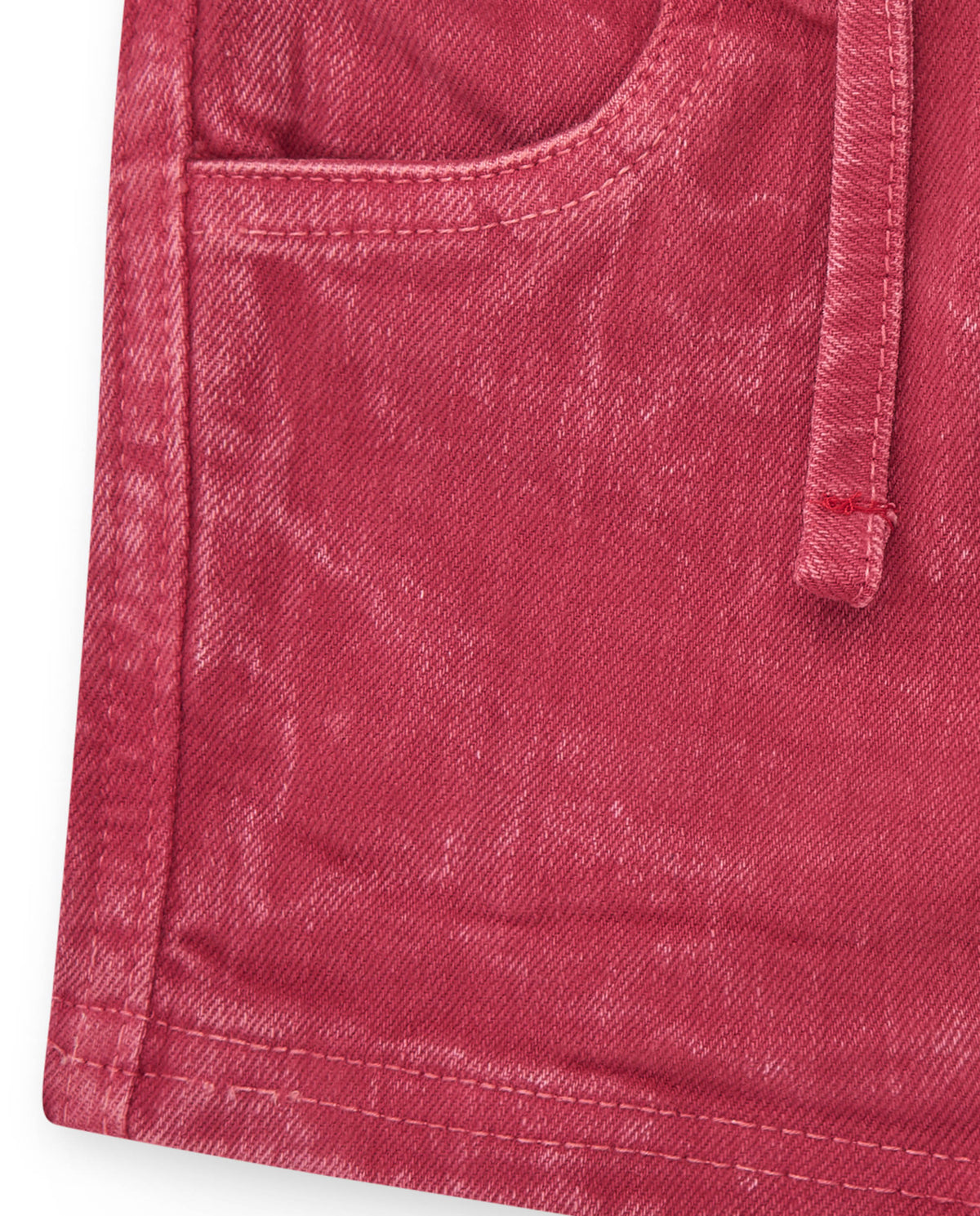 Bermuda para niño en rojo con efecto desgastado y cintura