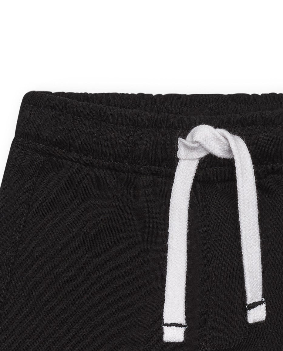 Bermuda para niño en negro con cordón blanco ajustable