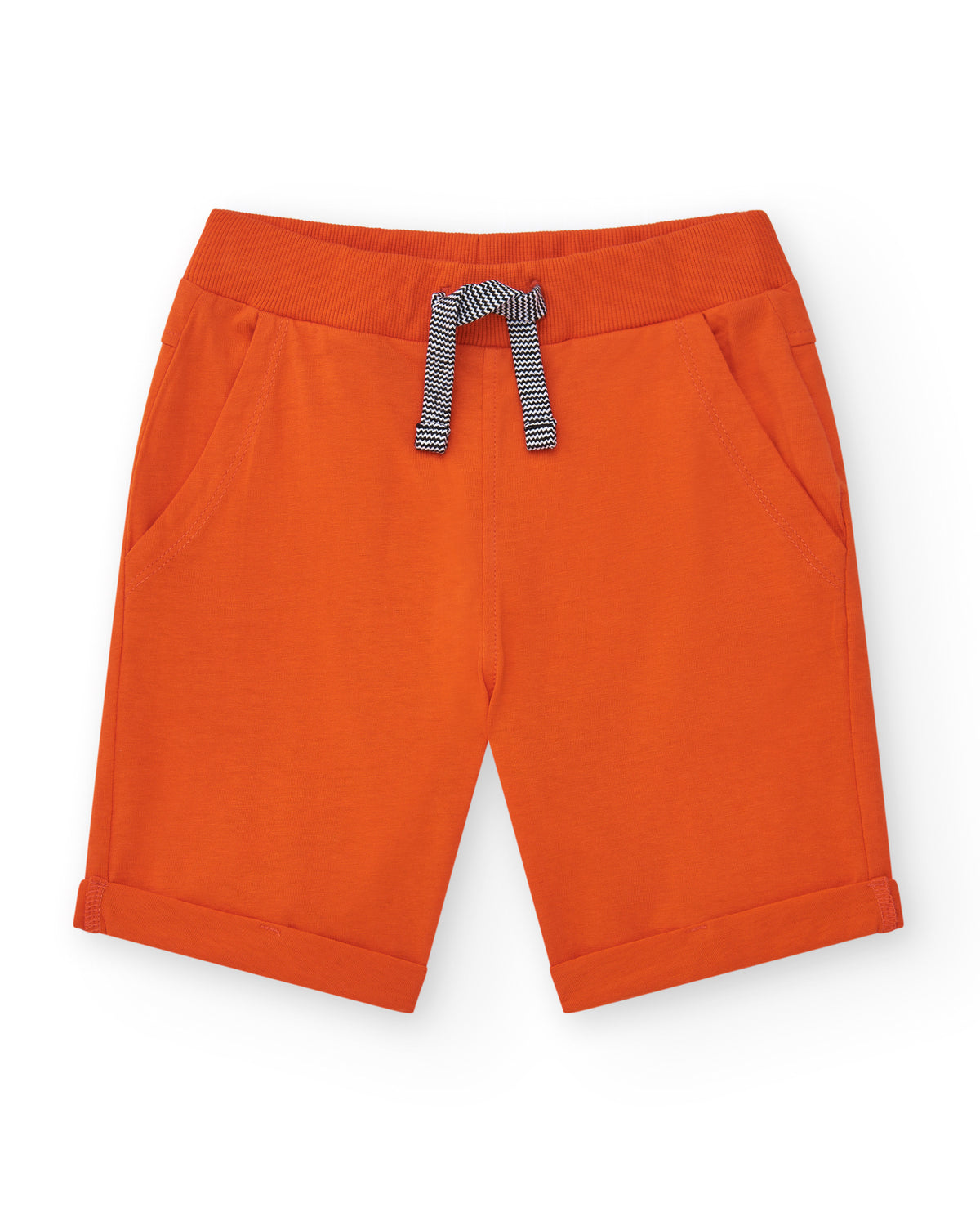 Bermudas para niño en rojo con cintura ajustable y bolsillos