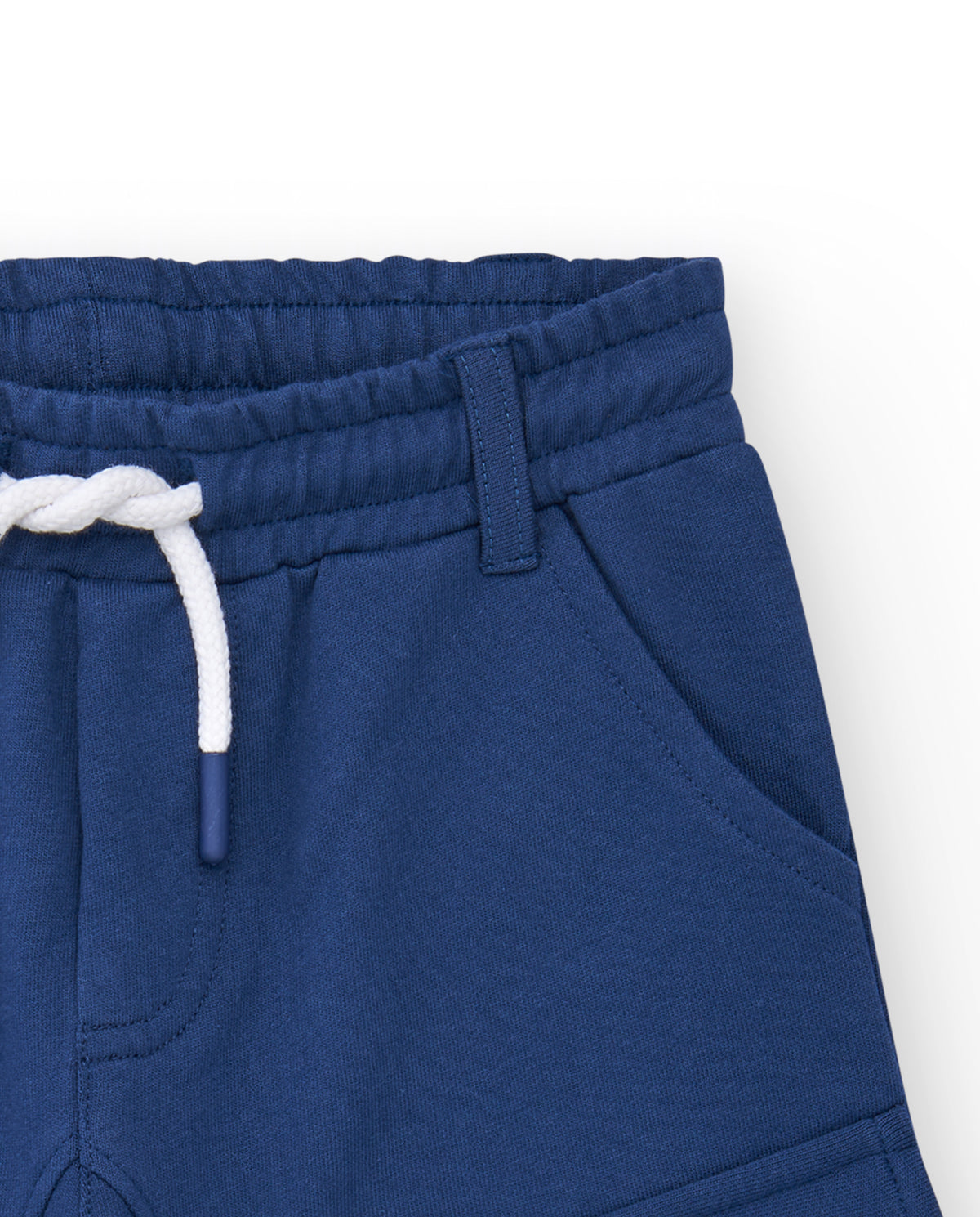 Bermudas para niño en azul marino con bolsillos y cintura