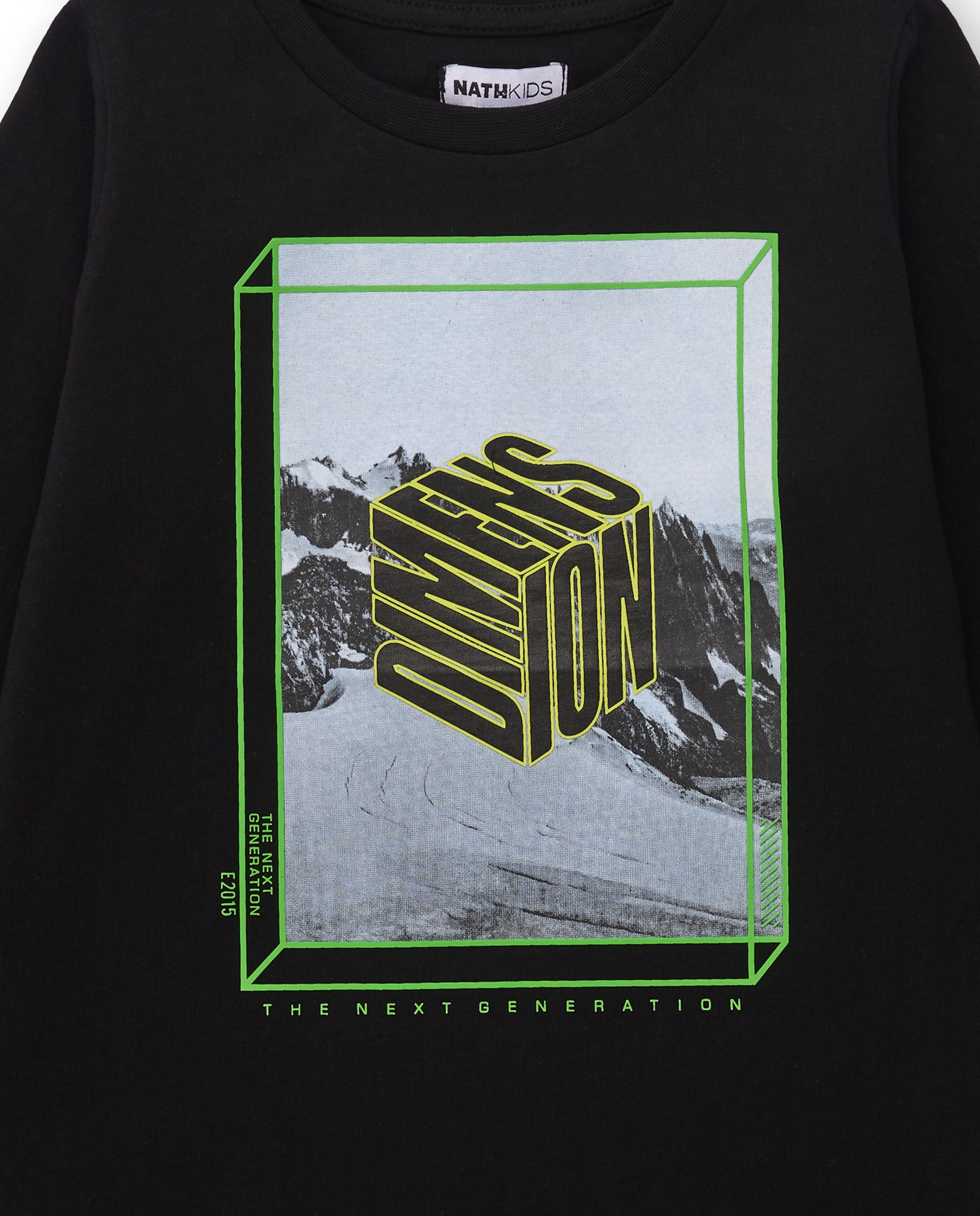 Camiseta de manga larga negra para niño con estampado geométrico