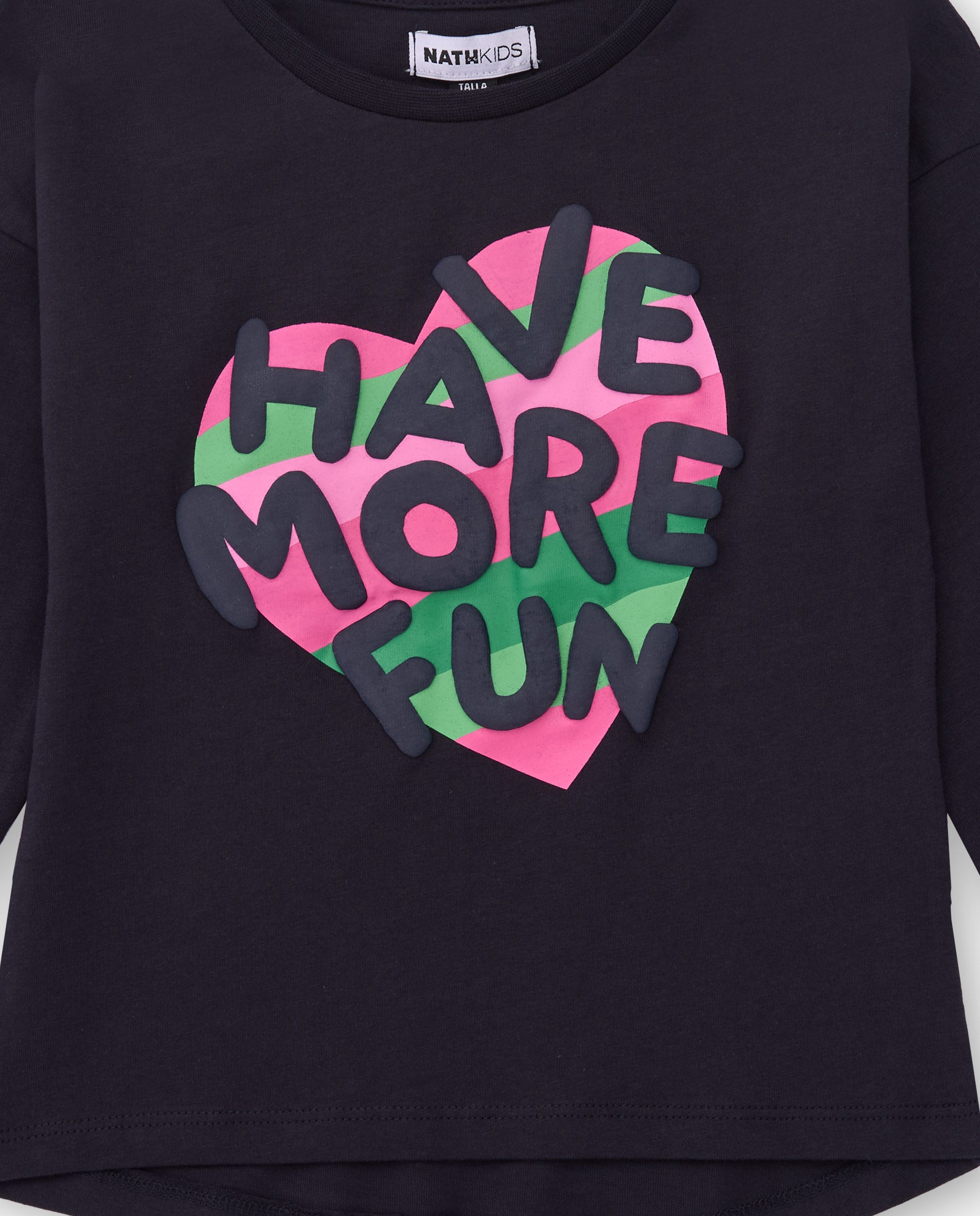 Camiseta negra de manga larga para niña con estampado colorido