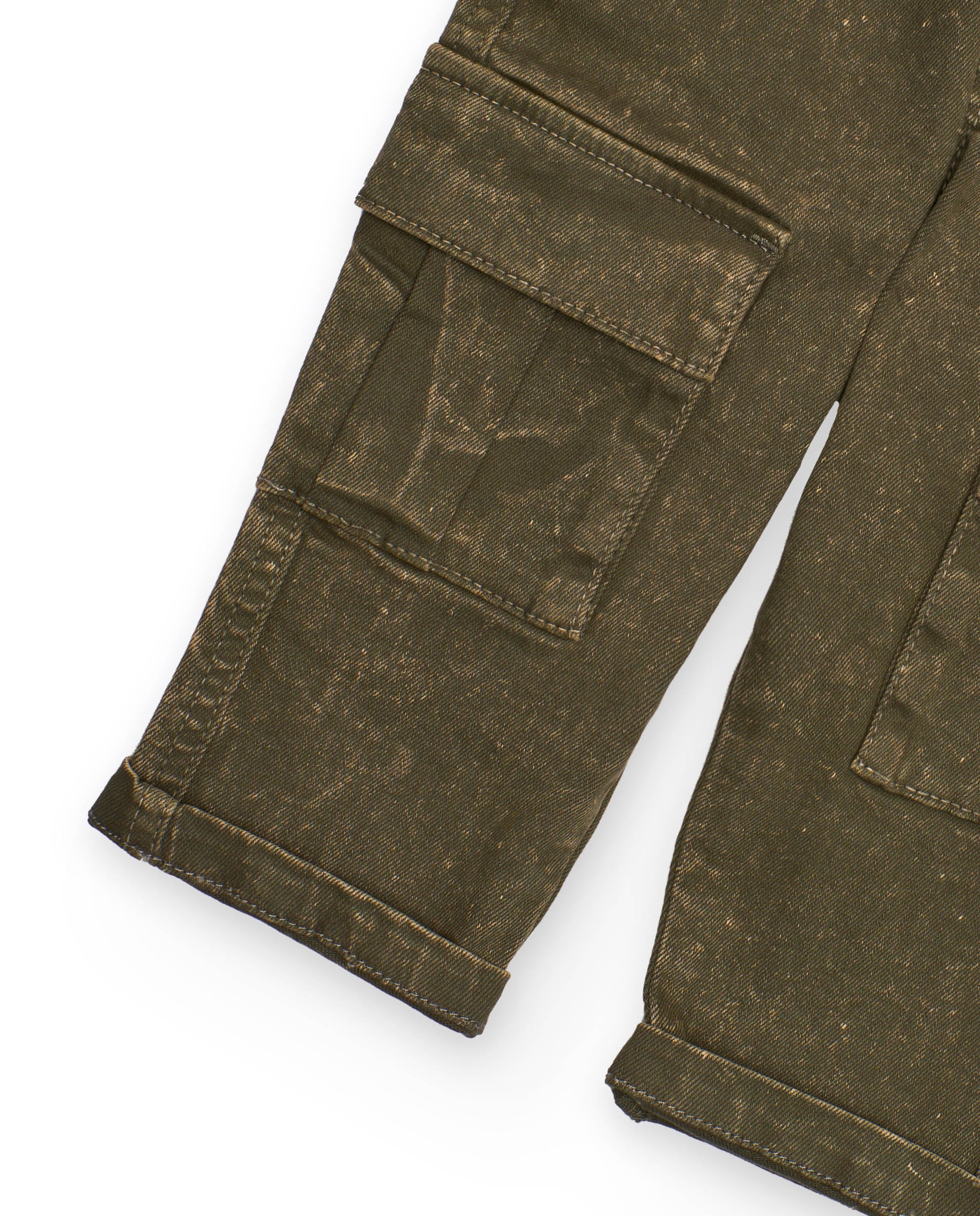 Pantalón cargo para niño en color verde oliva con efecto lavado