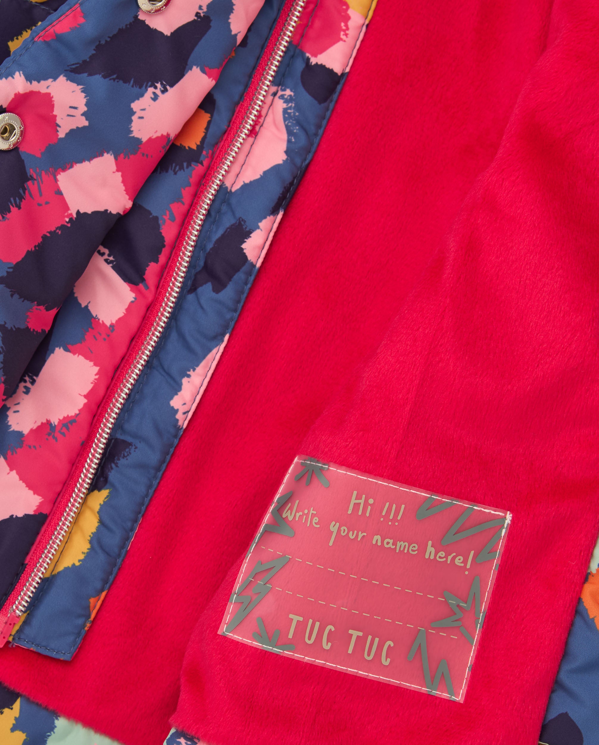 Abrigo acolchado para niña con estampado multicolor y bolsillos