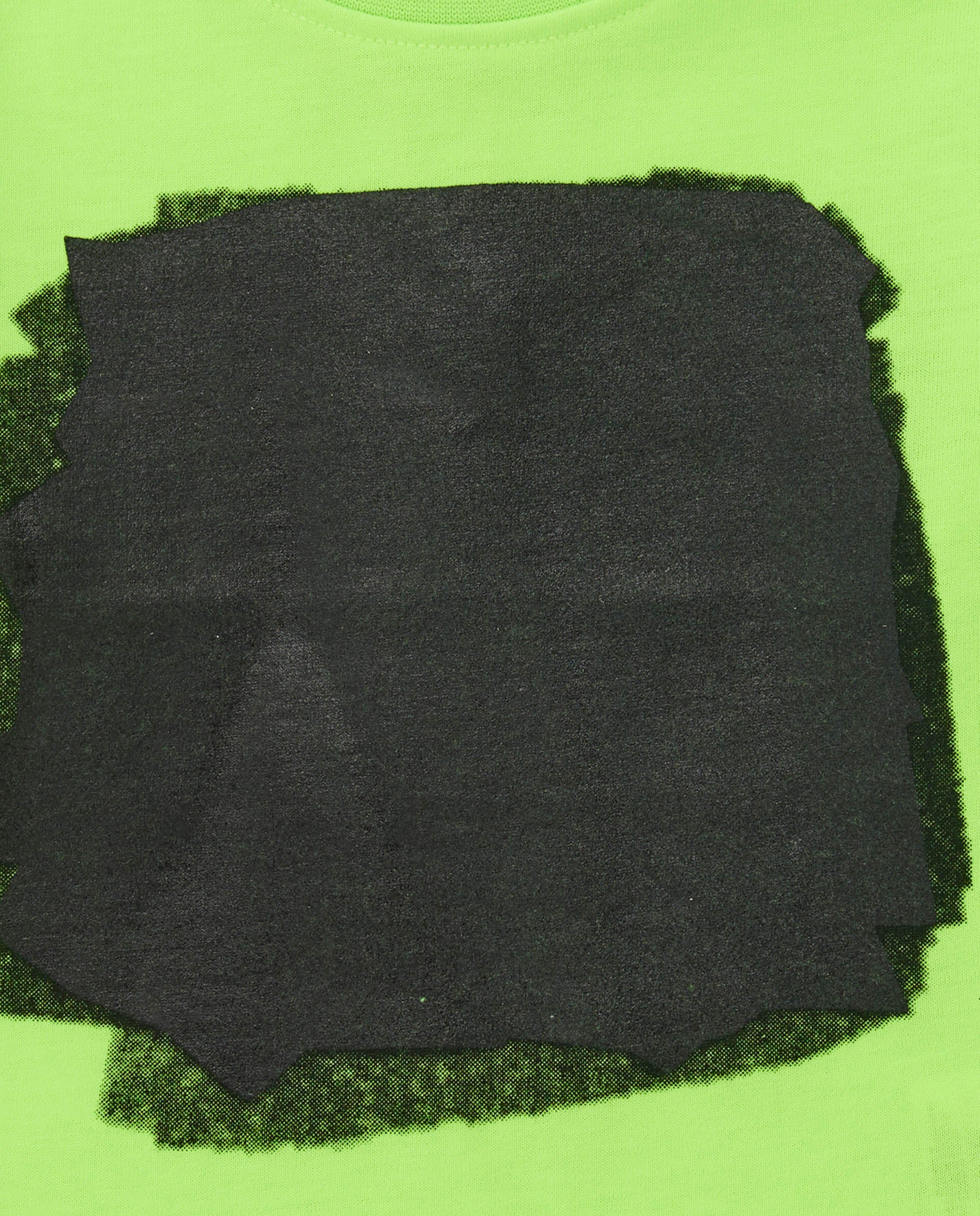 Camiseta de manga larga para niño en verde lima con estampado