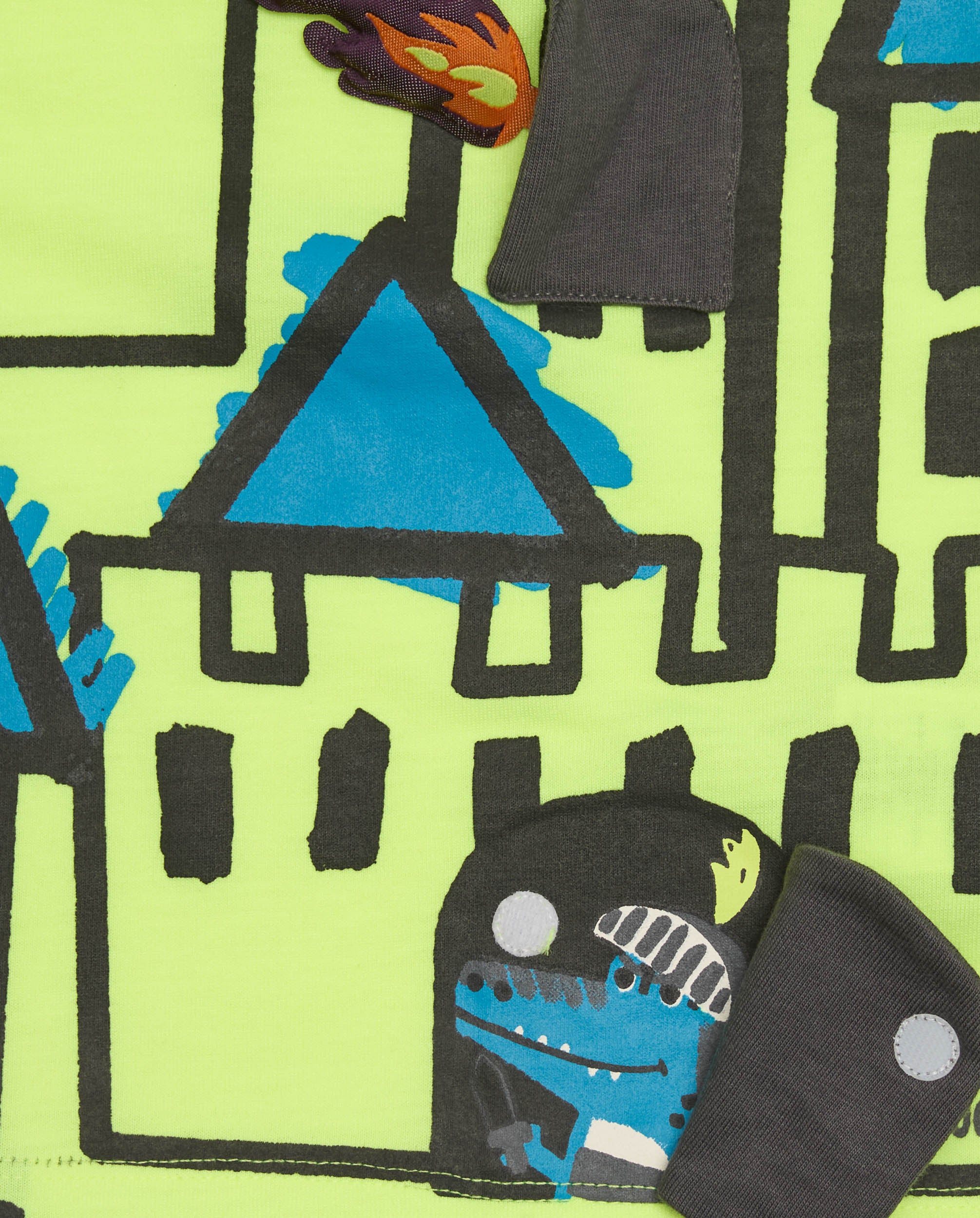 Camiseta de manga larga para niño en verde neón con estampado