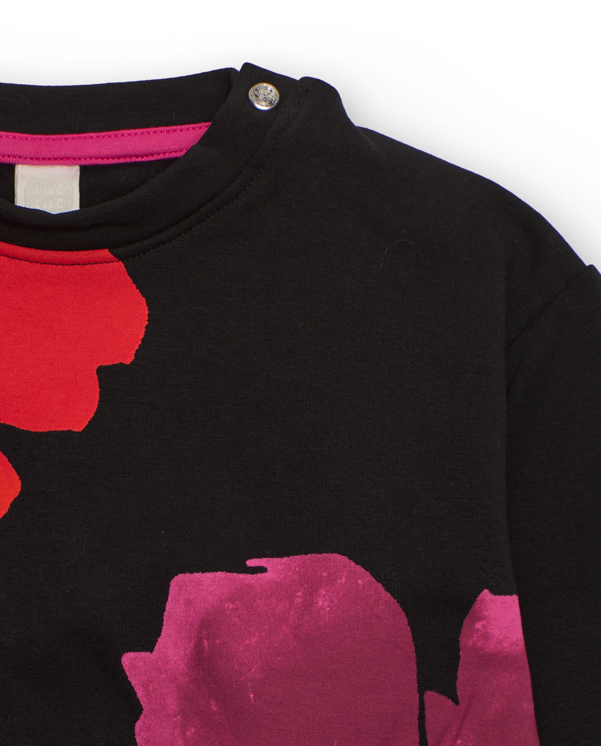 Sudadera de niña en negro con estampado floral rojo y fucsia