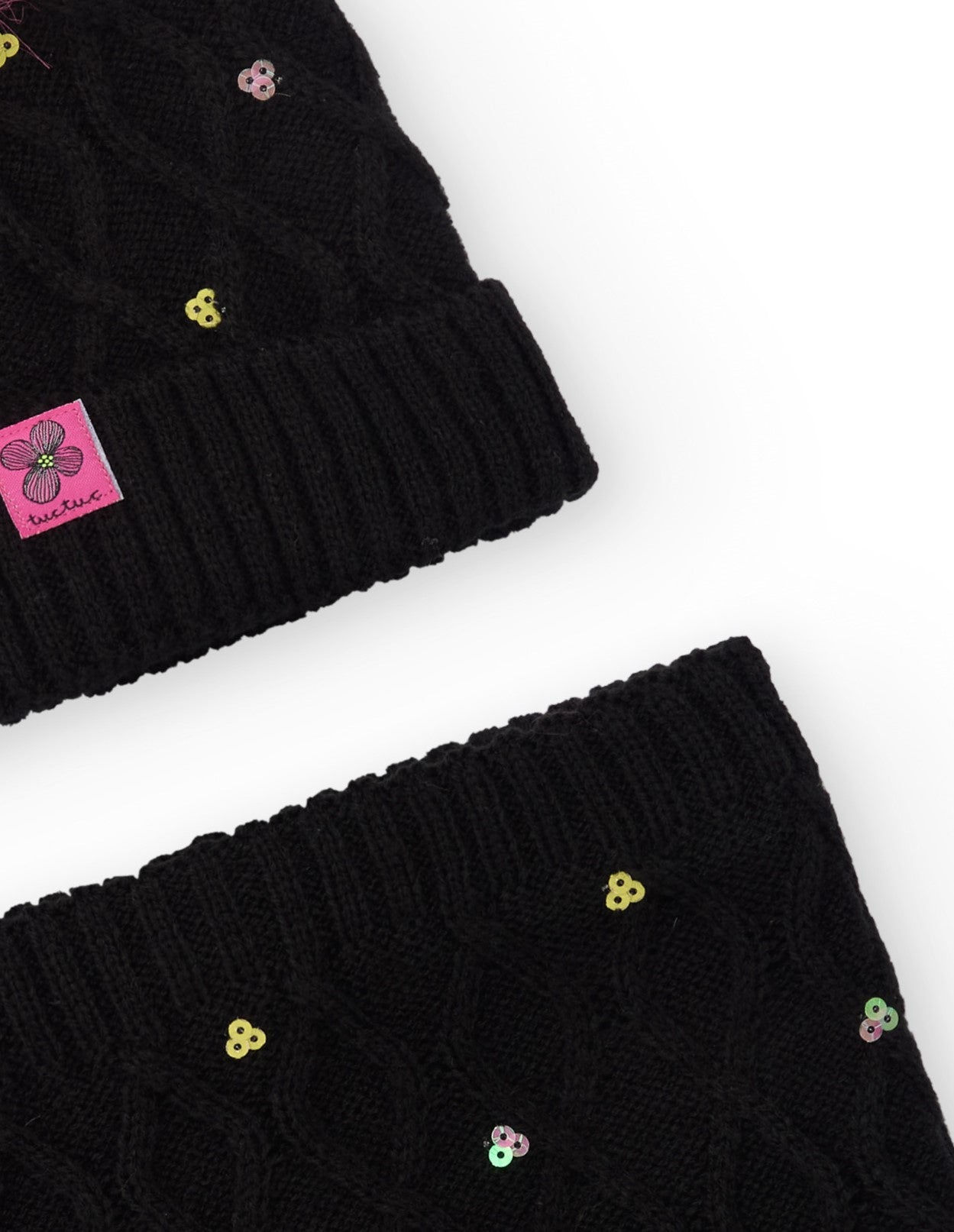 Set de gorro y cuello para niña en negro con pompón rosa y
