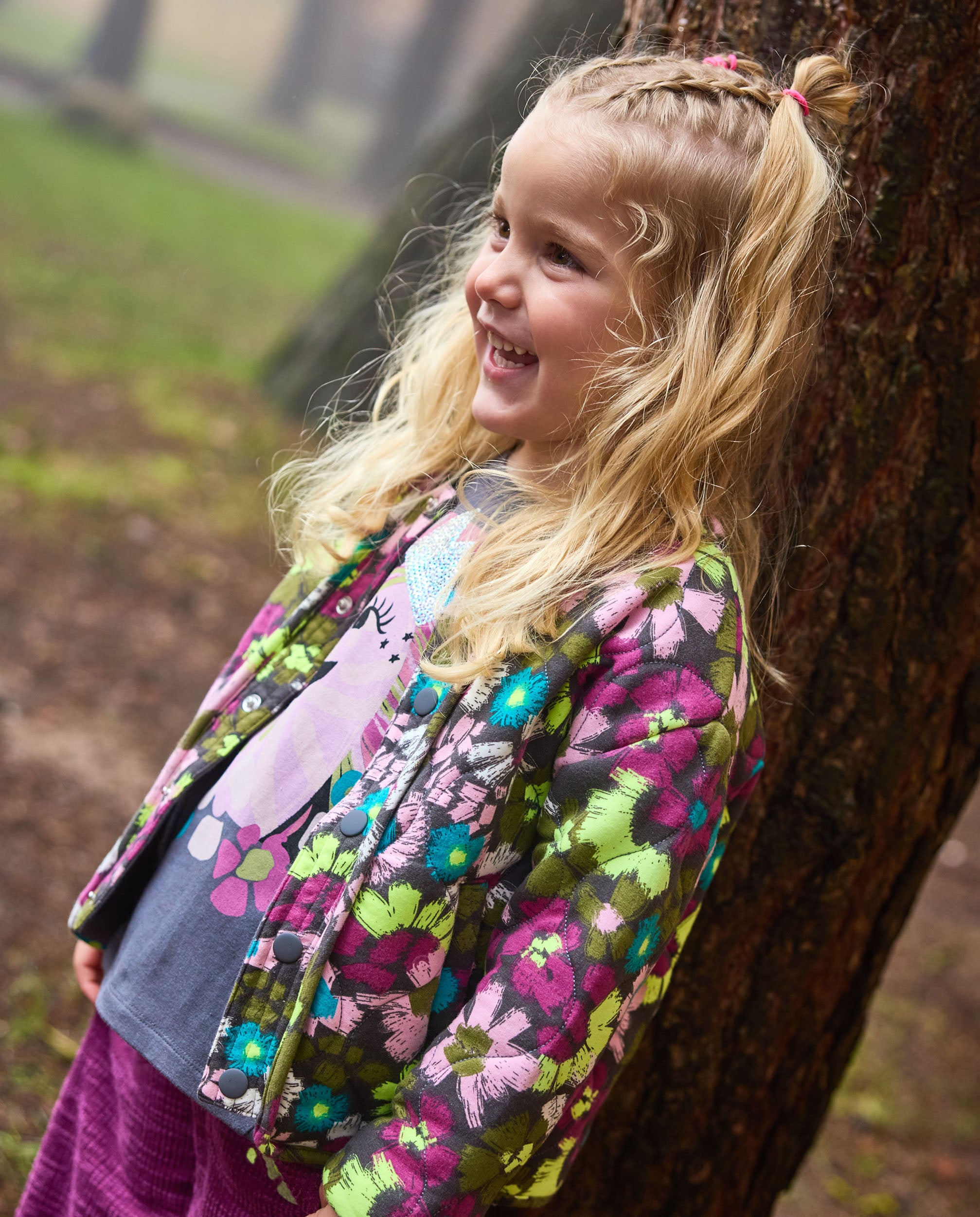 Chaqueta de punto para niña con estampado floral multicolor