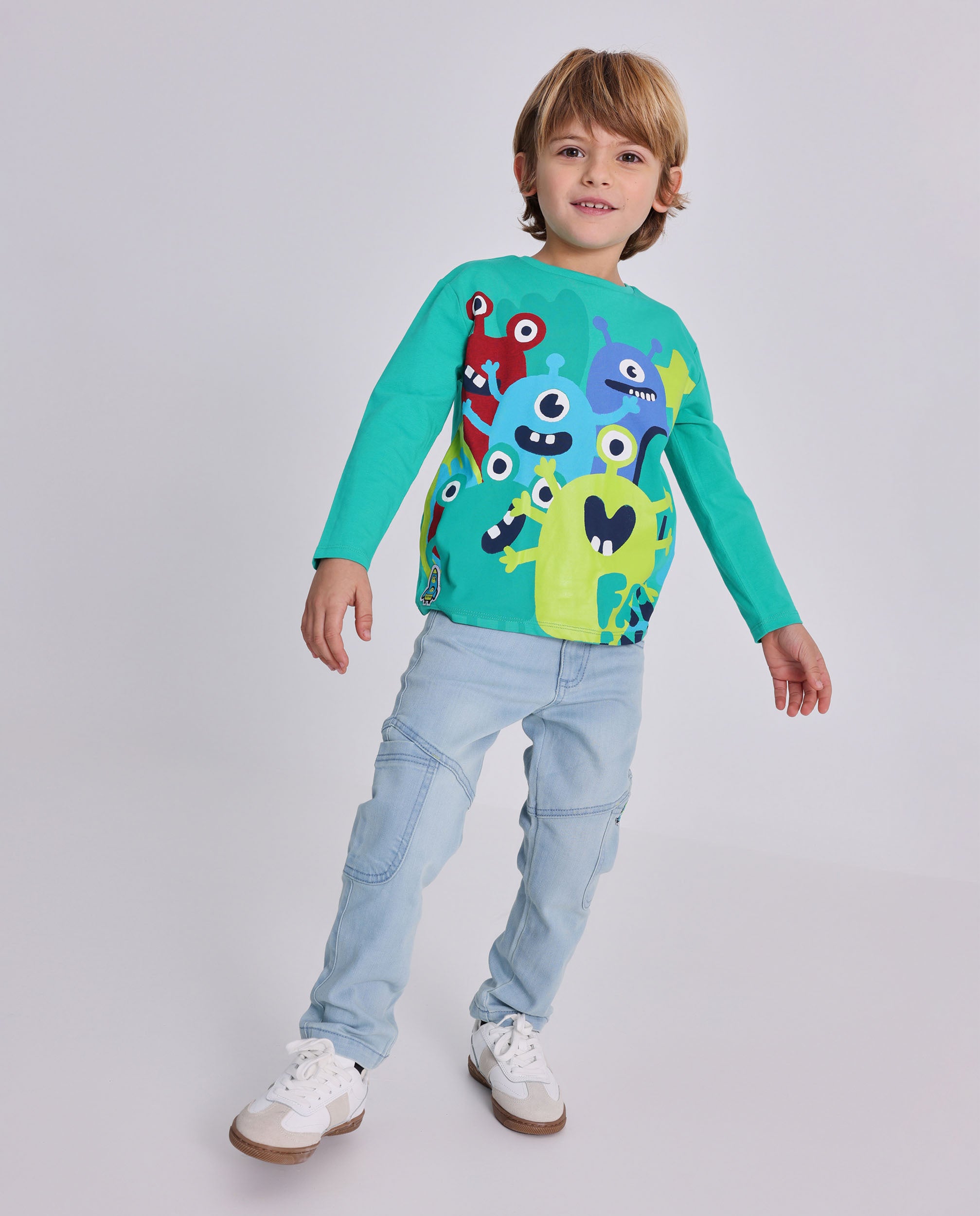 Camiseta de punto para niño color verde con estampado de
