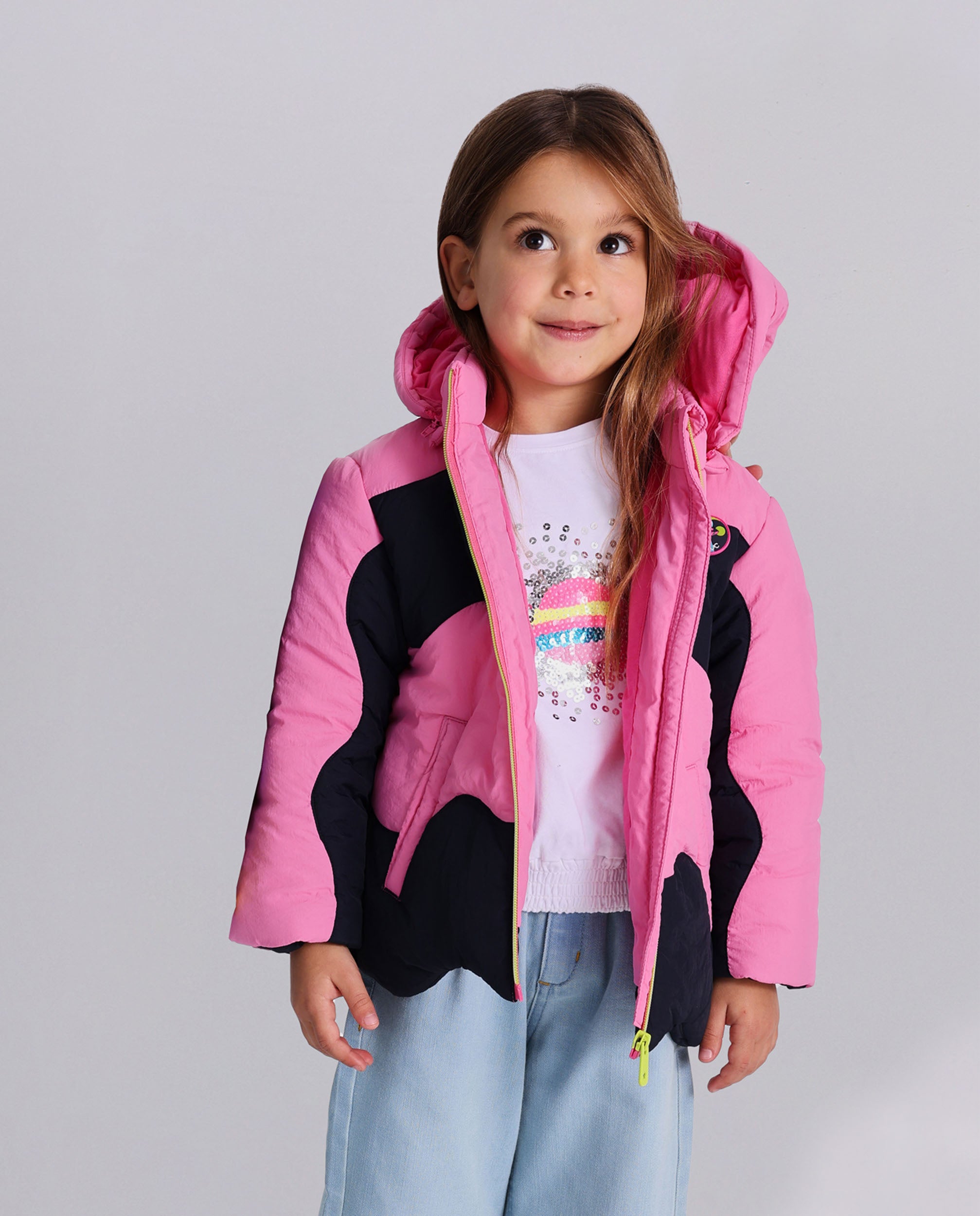 Chaqueta acolchada de niña en tonos rosa y azul marino con