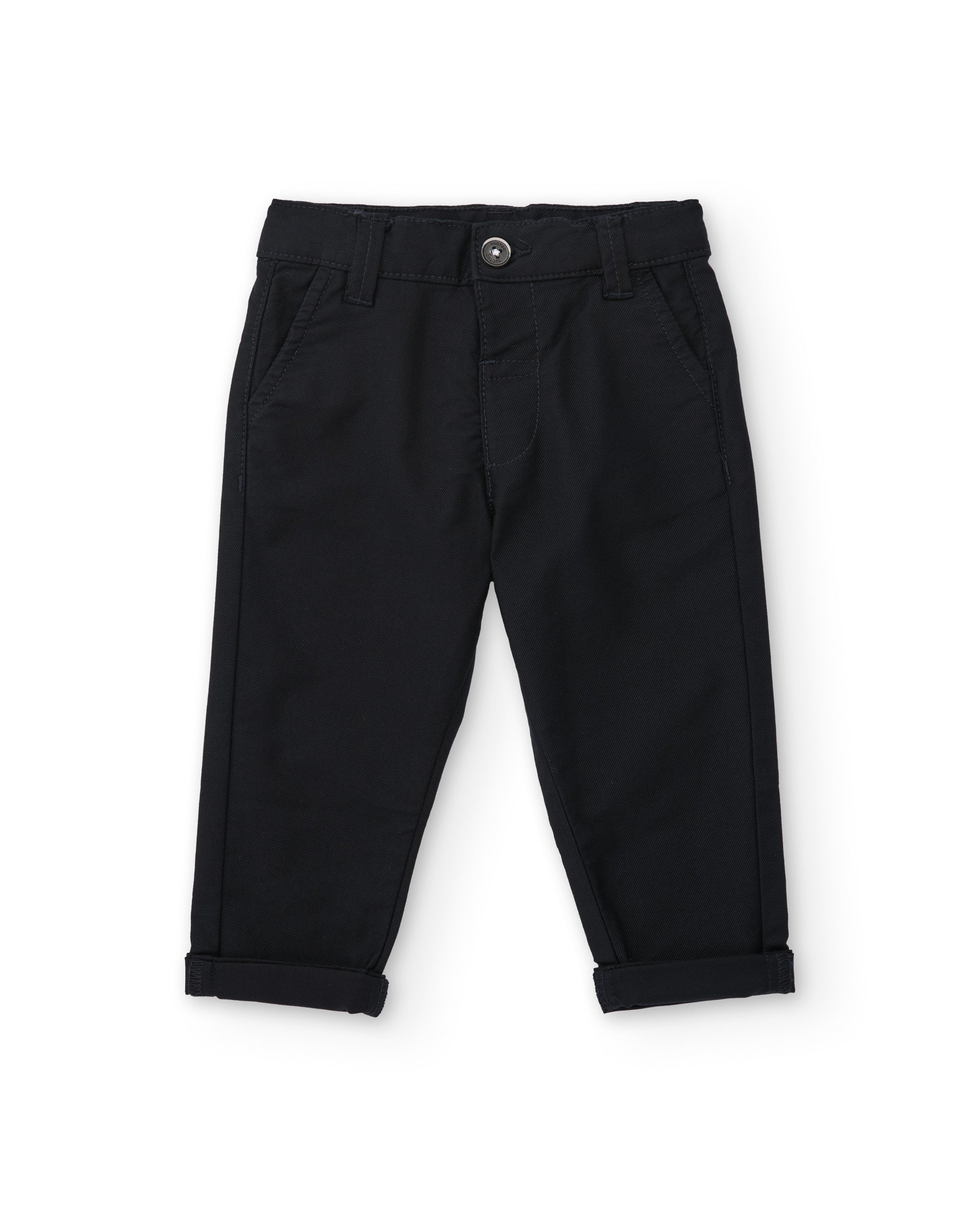 Pantalón de niño color negro con bolsillos y vuelta en el bajo