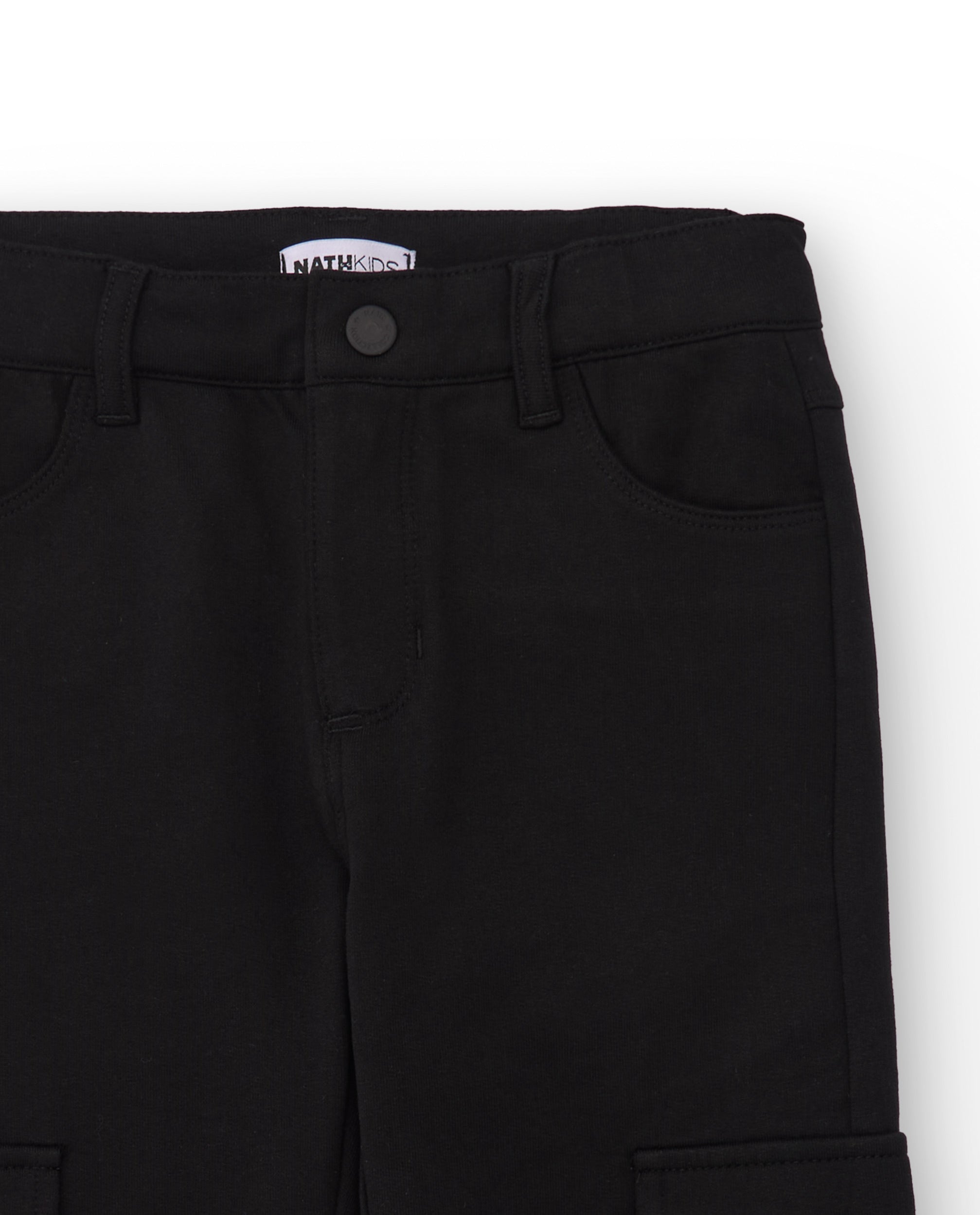 Pantalón cargo negro para niño con bolsillos laterales