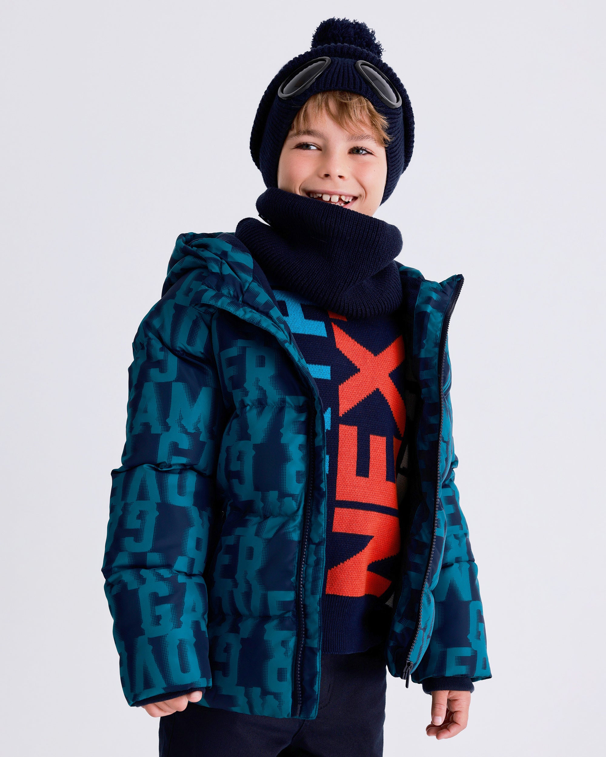 Abrigo acolchado de niño con print gamer en azul marino