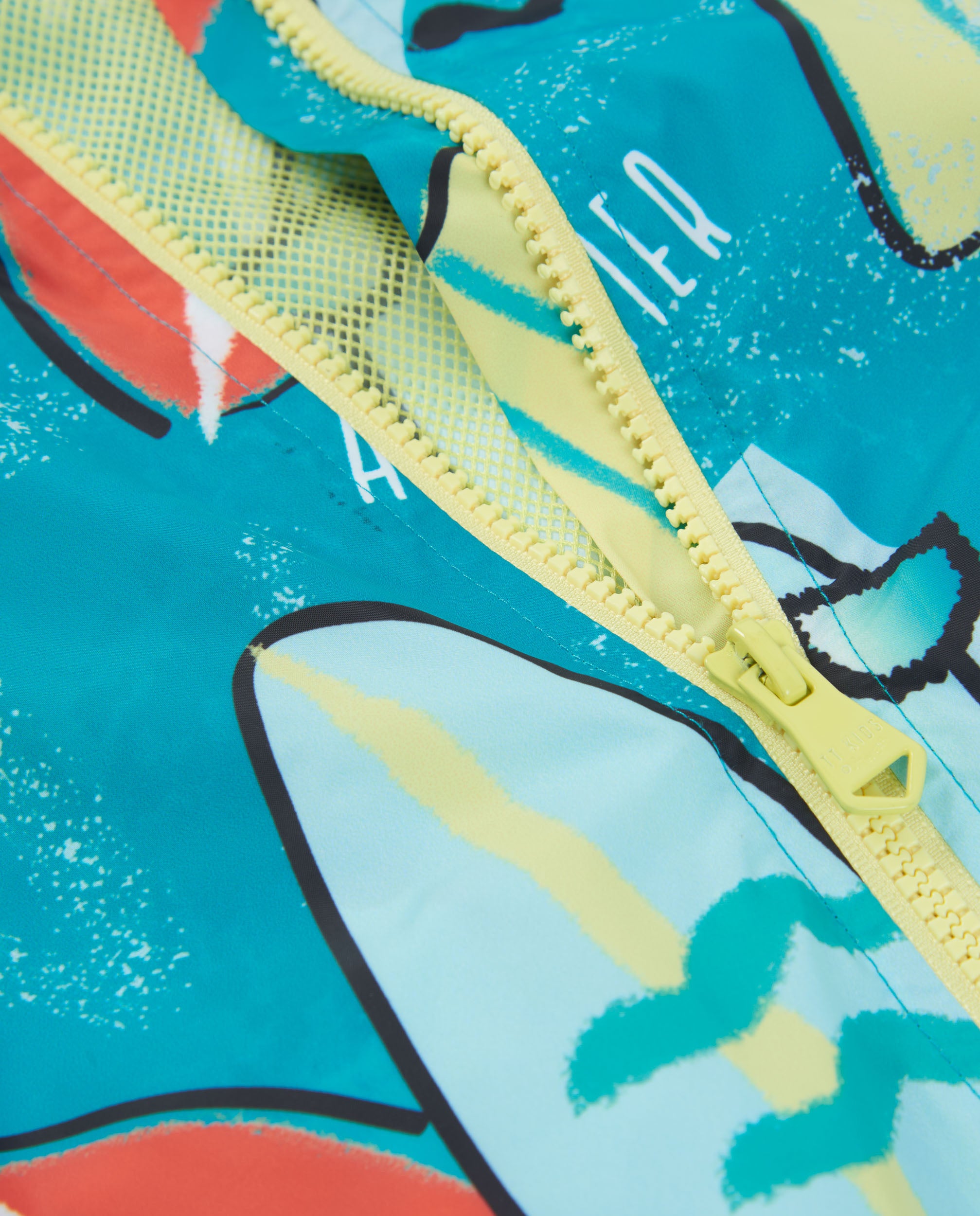 Chaqueta de niño de plana con estampado tablas de surf