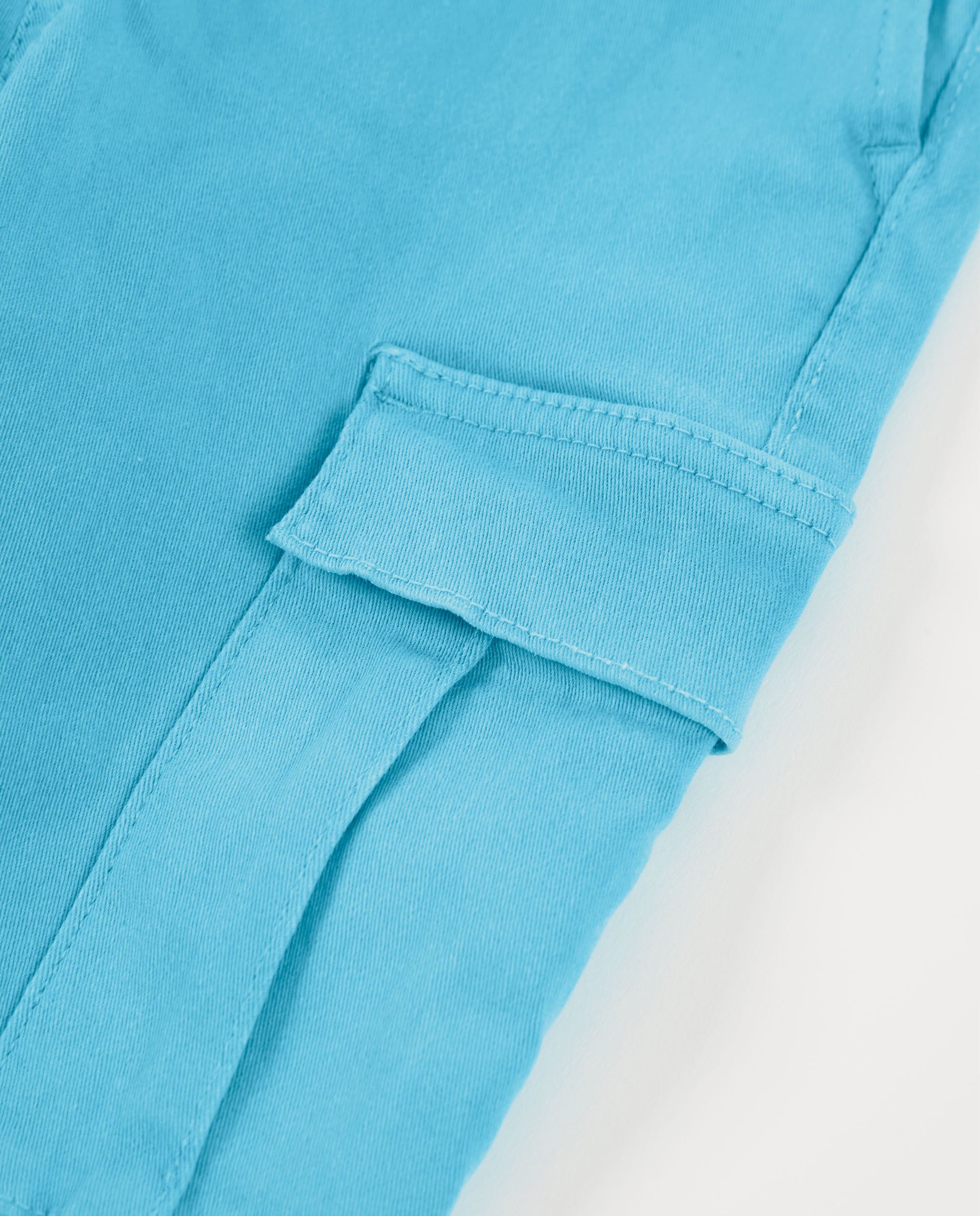 Pantalones de niño de plana con cintura elástica y cordón