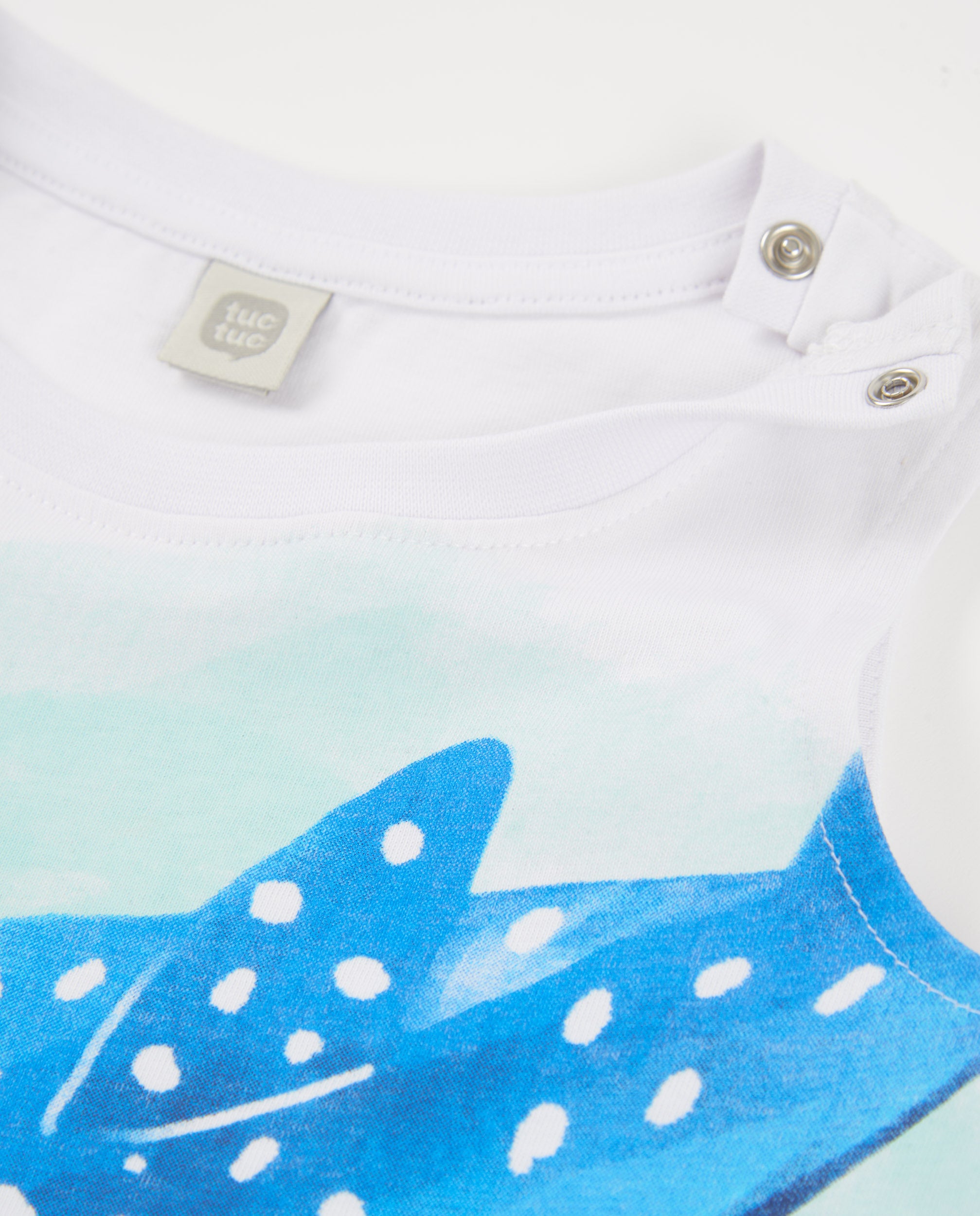 Camiseta de niño de punto con diseño de gran pez