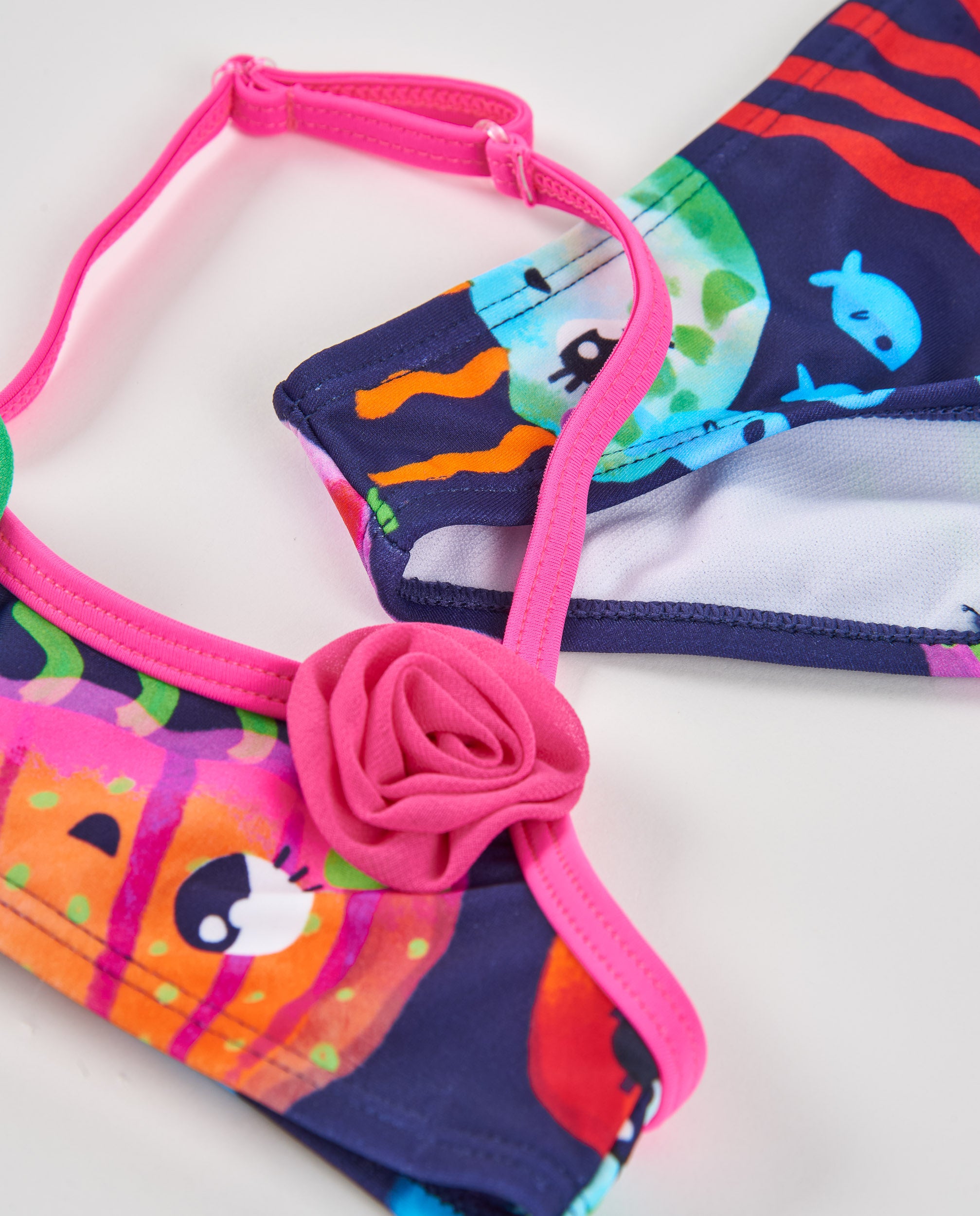 Bikini de niña de punto y flores aplicadas