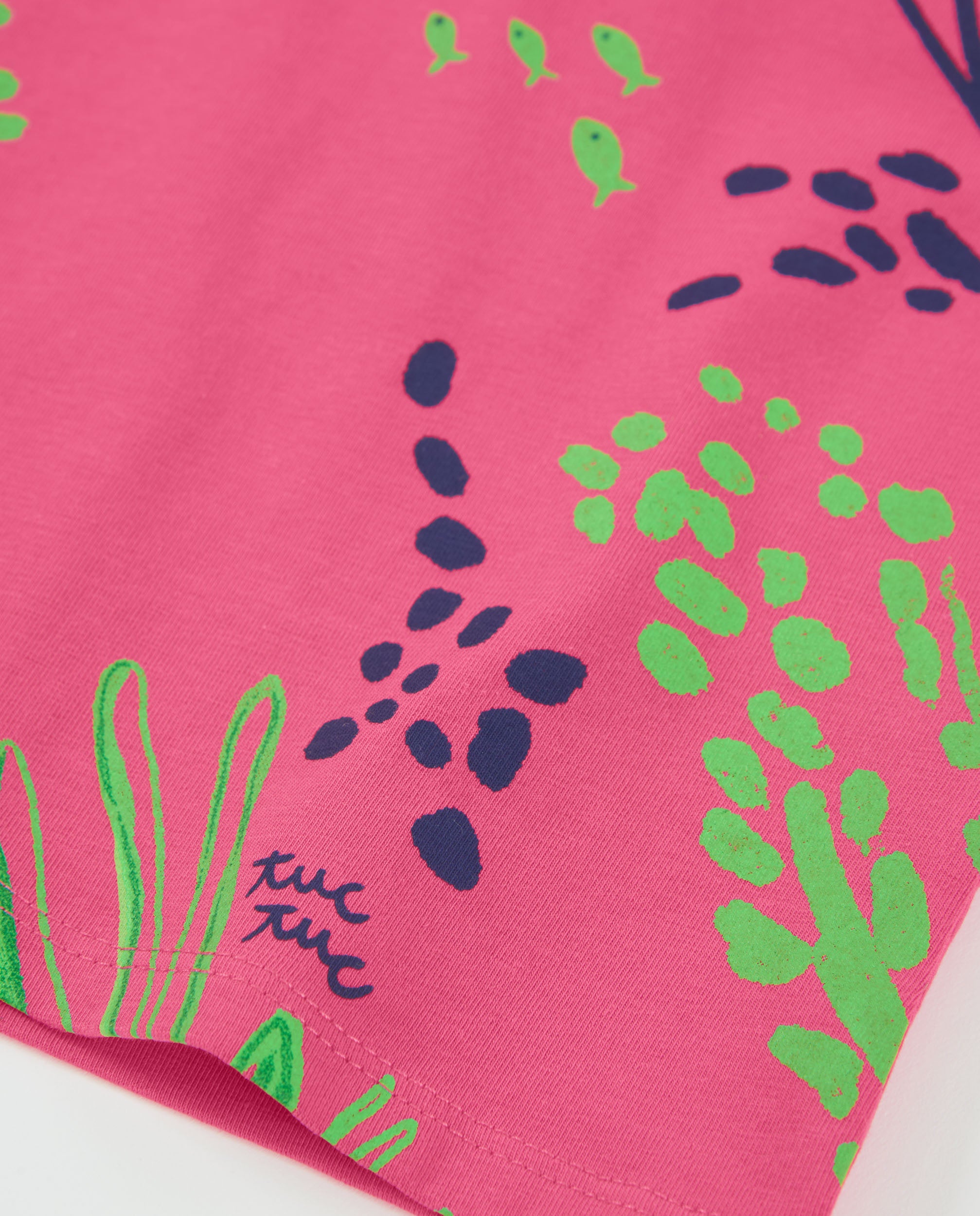 Camiseta de niña de punto con cierre en hombro
